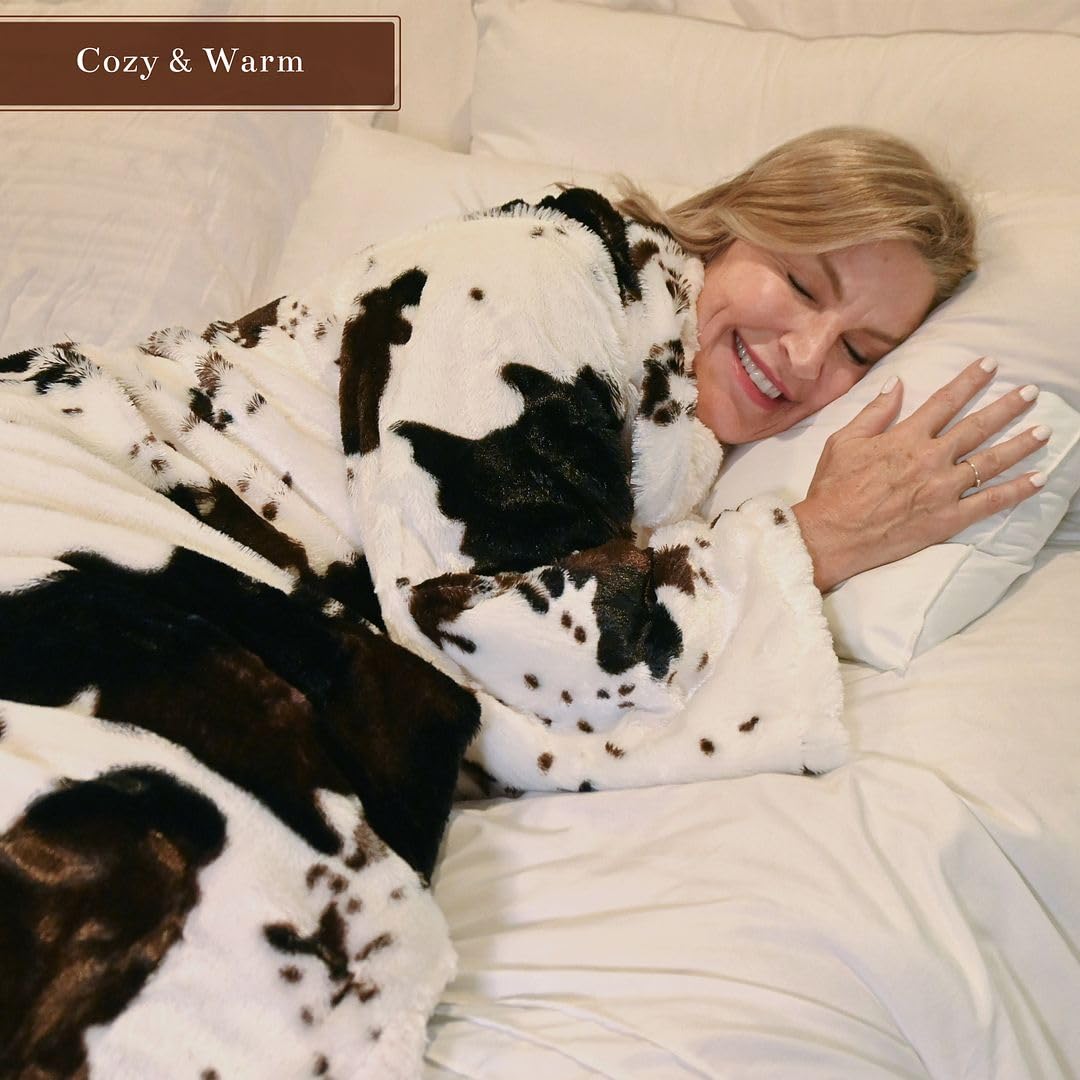Soft Brown Cow Print Fleece Blanket - Cozy White Throw Blanket for Couch, Bed & Wearable - Fluffy Cow Decor Blanket for Home, Birthday Gift & Winter Warmth