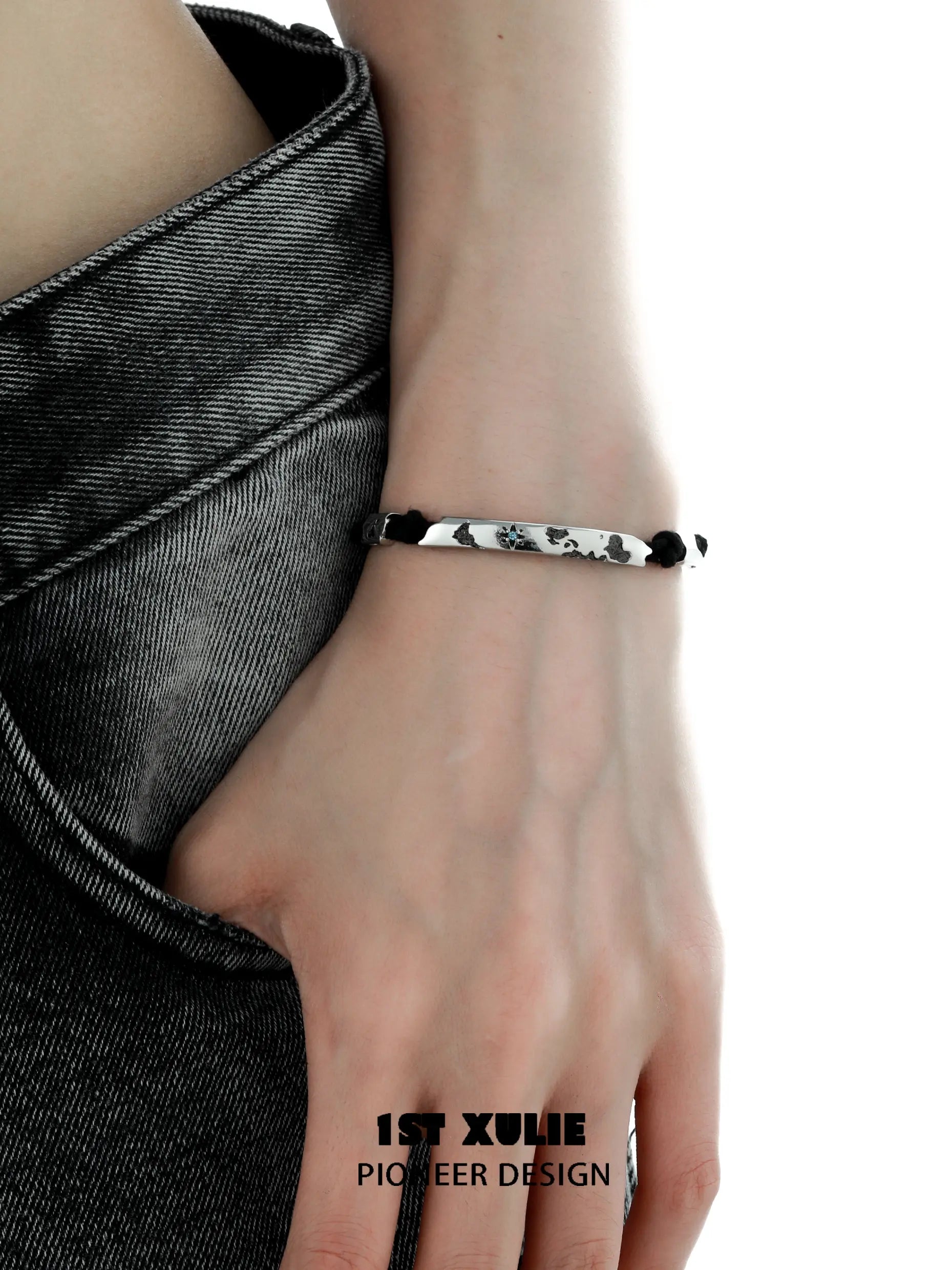 Mini World 925 Sterling Silver World Map Lanyard Bracelet™ - Adjustable Travel Jewelry for Women & Men - Perfect for Travel Lovers, Geography Enthusiasts & Gift Giving