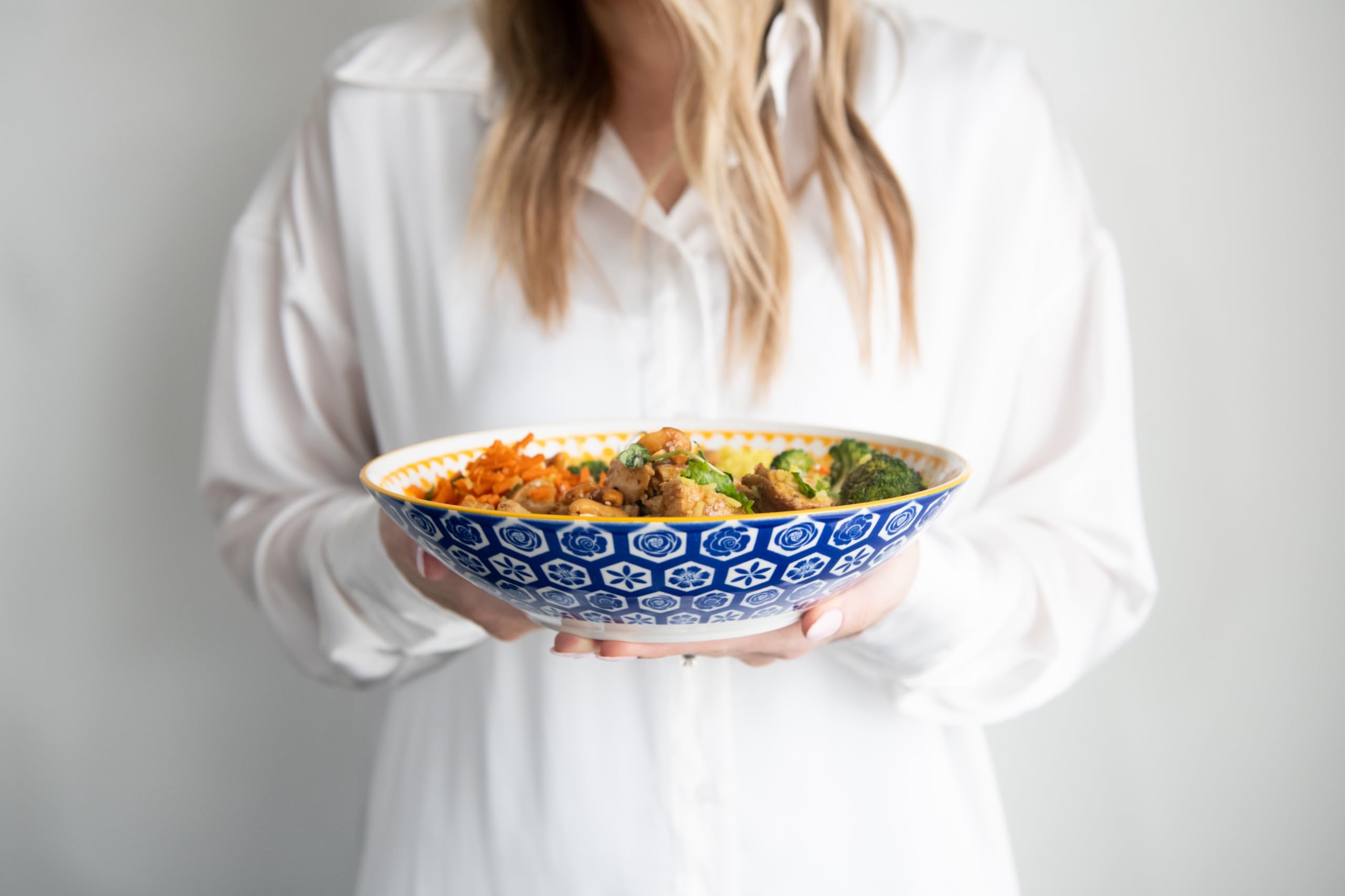 Annovero 42oz Pasta Bowls Set of 6 - Microwave & Dishwasher Safe Colorful Porcelain Soup & Salad Bowls for Kitchen & Dining