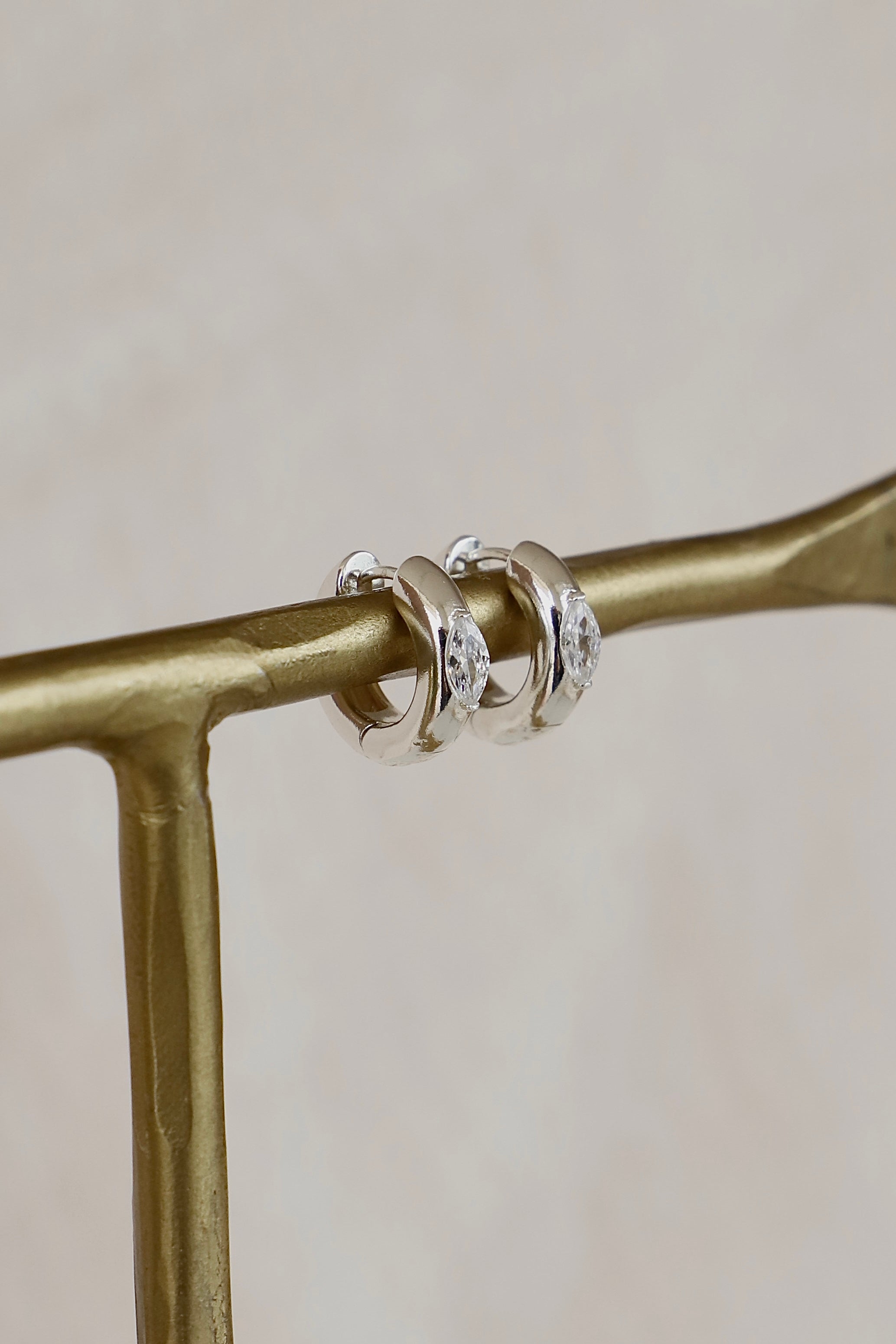 AURUM Sterling Silver Hoop Earrings for Women - Elegant & Hypoallergenic Jewelry for Everyday Wear & Special Occasions