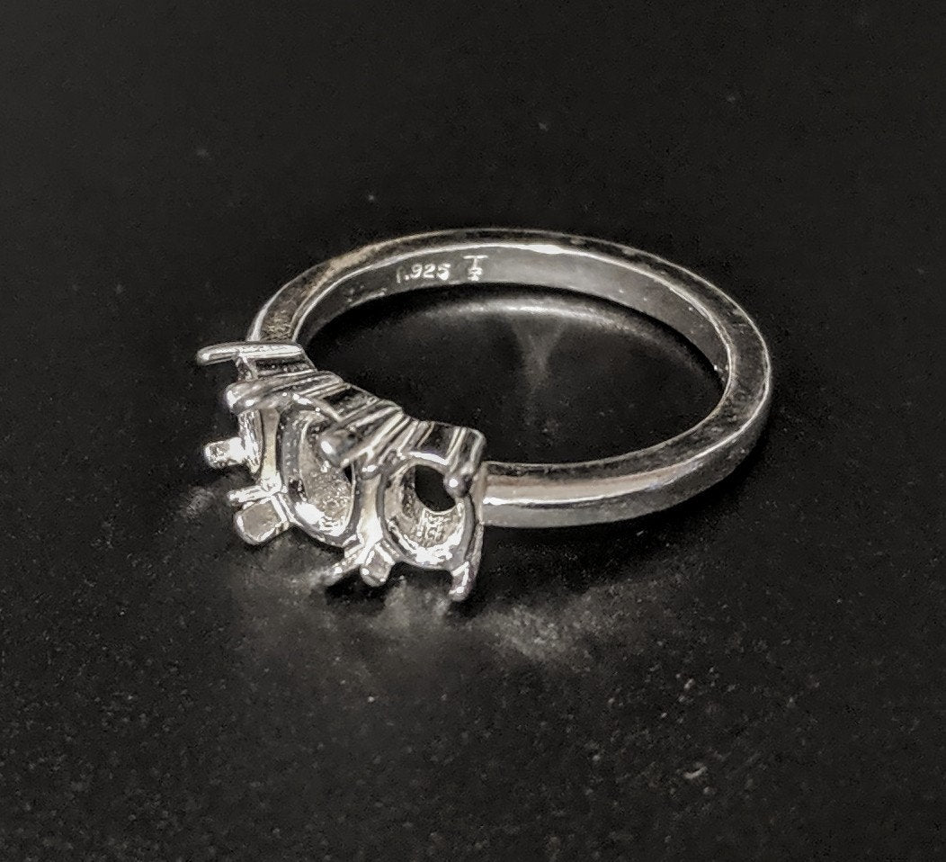 Solid Sterling Silver or 14kt Gold 6x4mm & 10x8mm Oval Ring Setting with Oval Accents - Size 8 (163551/143551) - Perfect for Engagement Rings, Wedding Bands & Jewelry Making