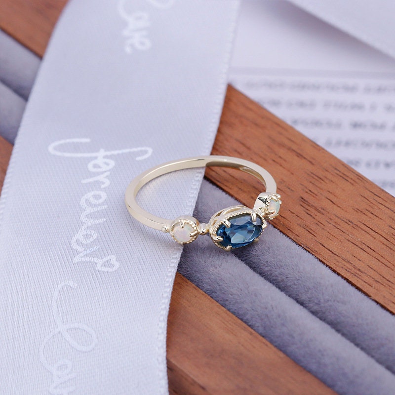 East to West London Blue Topaz Engagement Ring – Unique Three Stone Opal Ring, Minimalist Dainty Promise Ring, Bezel Set Bridal Ring for Women | Perfect for Weddings, Anniversaries & Special Occasions