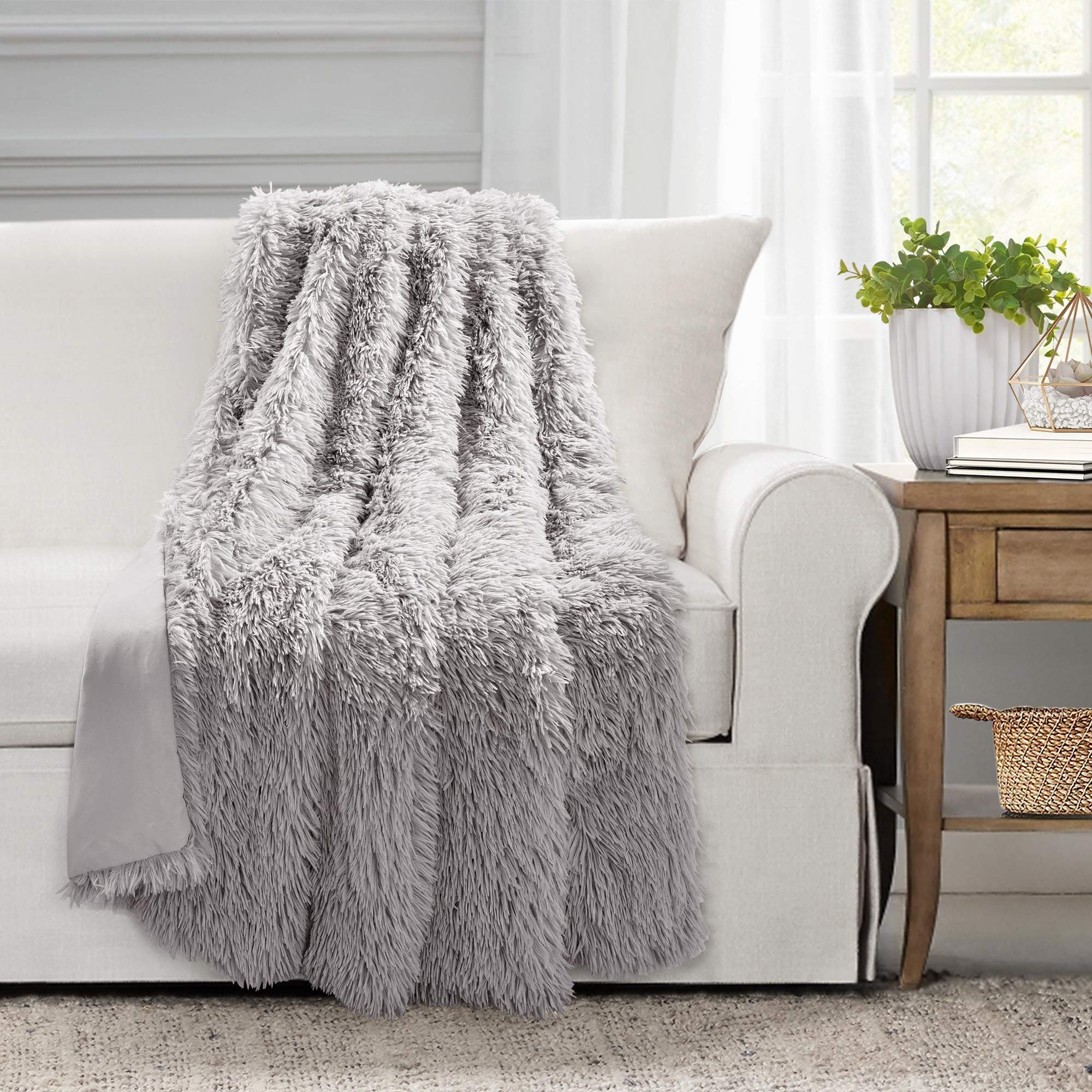 Lush Decor Emma Faux Fur Throw Blanket 50x60