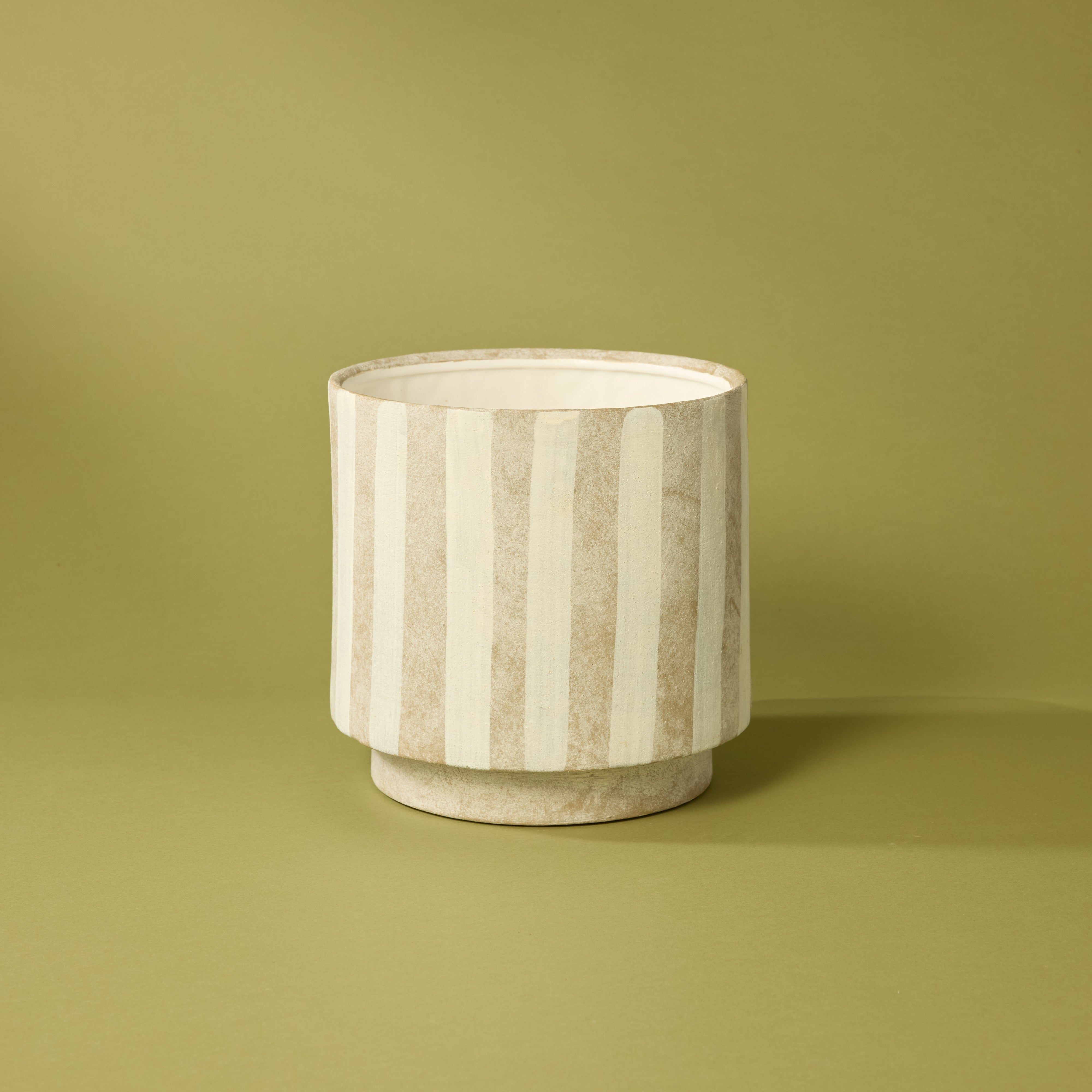 Antibes Beige Ceramic Pot 24cm - Elegant Plant Pot for Indoor & Outdoor Decor, Home Garden, and Office Spaces
