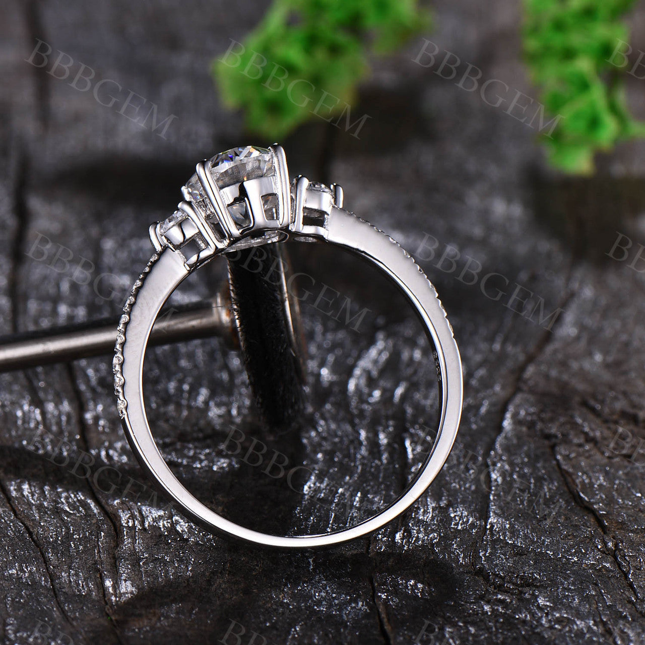 1.5CT Three Stone Oval Cut Moissanite Engagement Ring in Solid 14K White Gold - Perfect for Proposals, Anniversaries & Bridal Jewelry