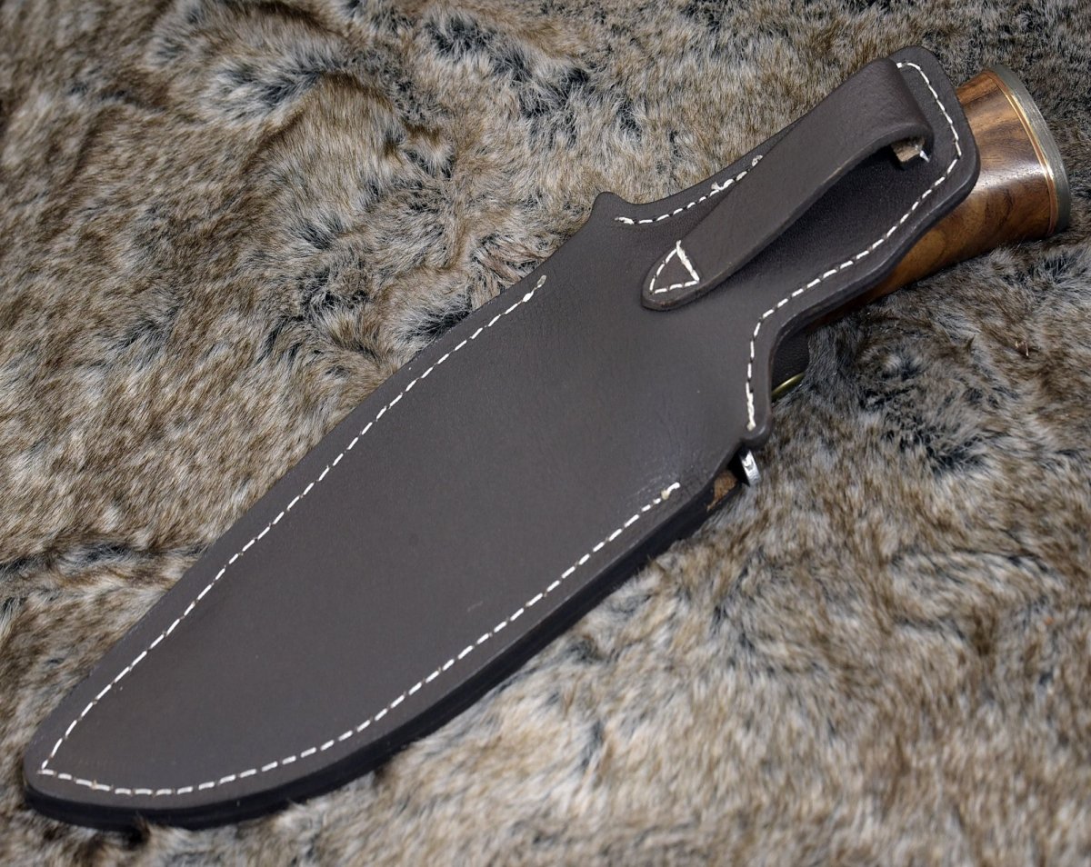 Premium Damascus Steel Bowie Knife with Exotic Rosewood Handle - Hunting, Camping & Outdoor Survival Tool - Perfect for Bushcraft, Tactical Use & Collectors