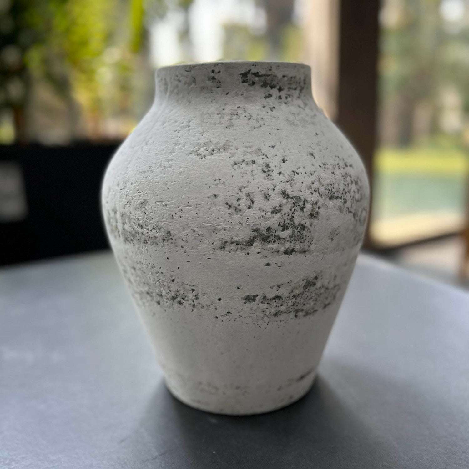 Ashwyck Medium Vase in Antique White - Elegant Home Decor for Living Room, Dining Table & Wedding Centerpieces