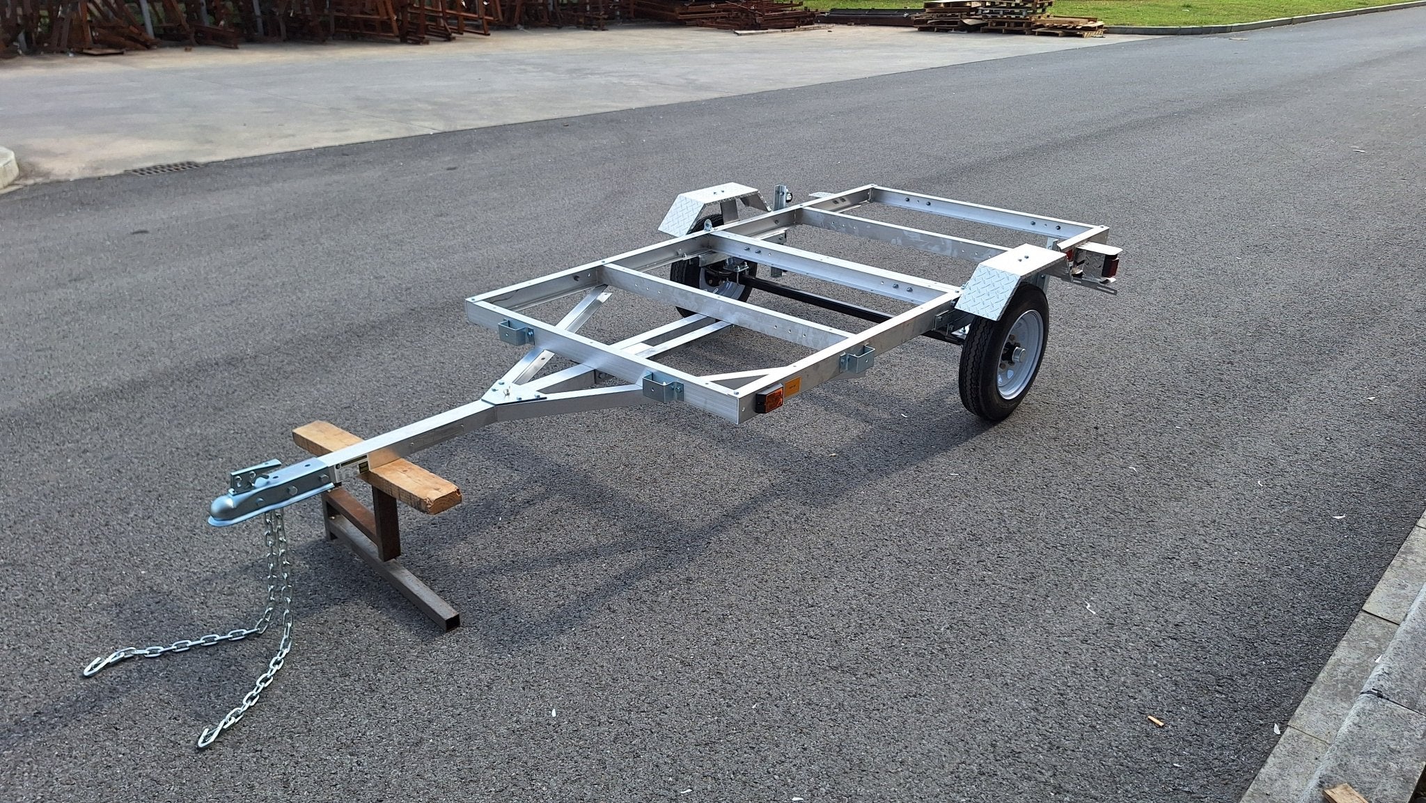 4x8 FT Folding Aluminum Utility Trailer - Lightweight, Rust Resistant ATV Hauler | 1400 LB GVWR | Model 90158AL1 | Perfect for Camping, Home Improvement & Off-Road Adventures