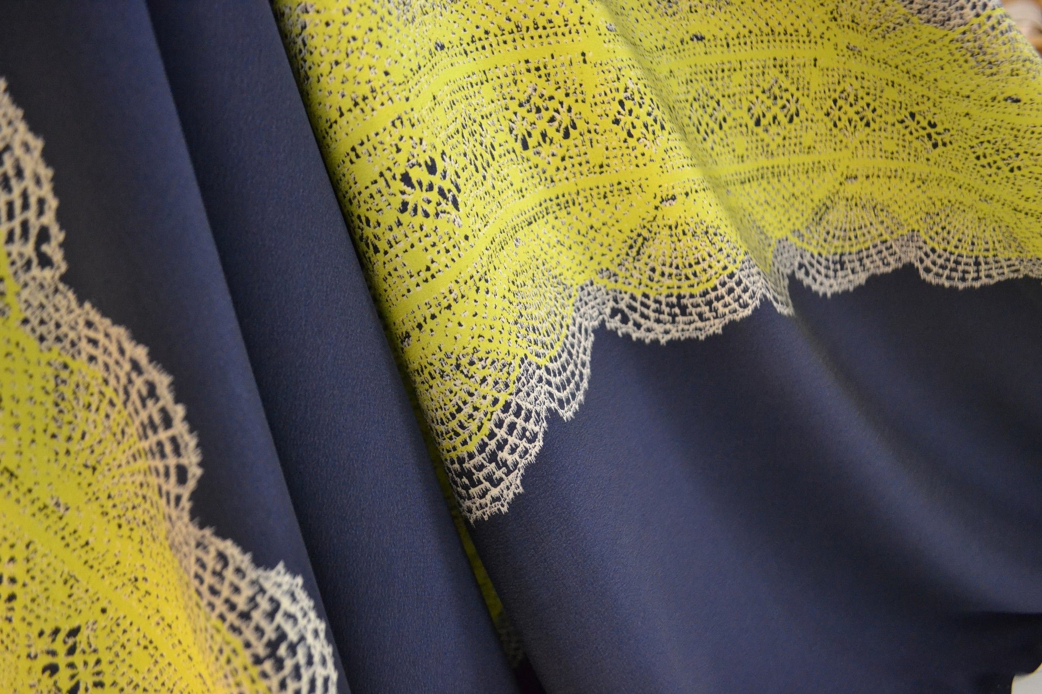 Citron Lacey - Elegant Floral Lace Trim for Dresses, Blouses & Home Decor | Perfect for Weddings, Parties & Boho Chic Style