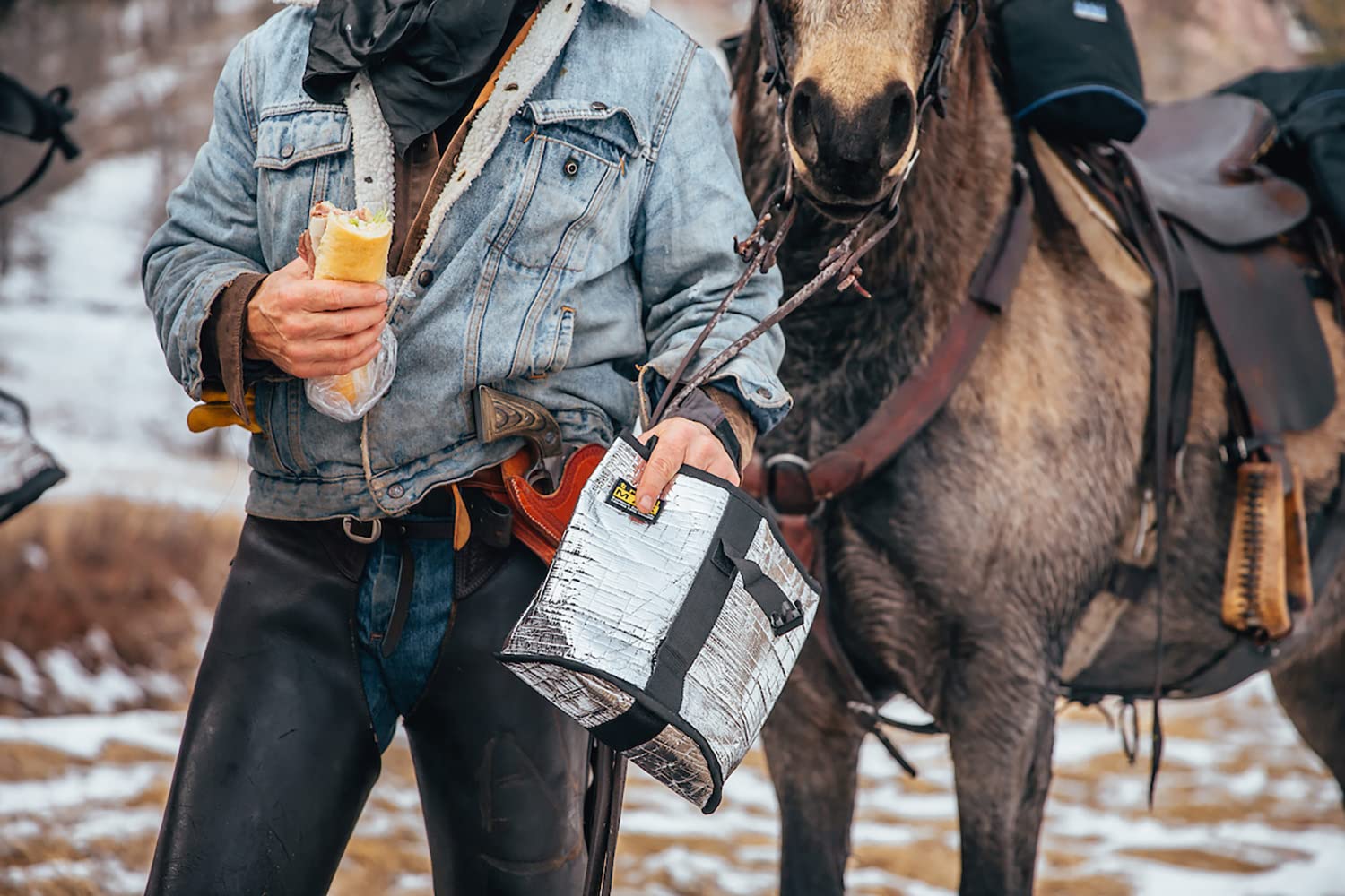 TrailMax Medium Insulated Horse Pommel Bags for Western & Endurance Saddles - Secure Camera & Cellphone Storage with Adjustable Straps - Perfect for Trail Riding, Camping & Outdoor Adventures