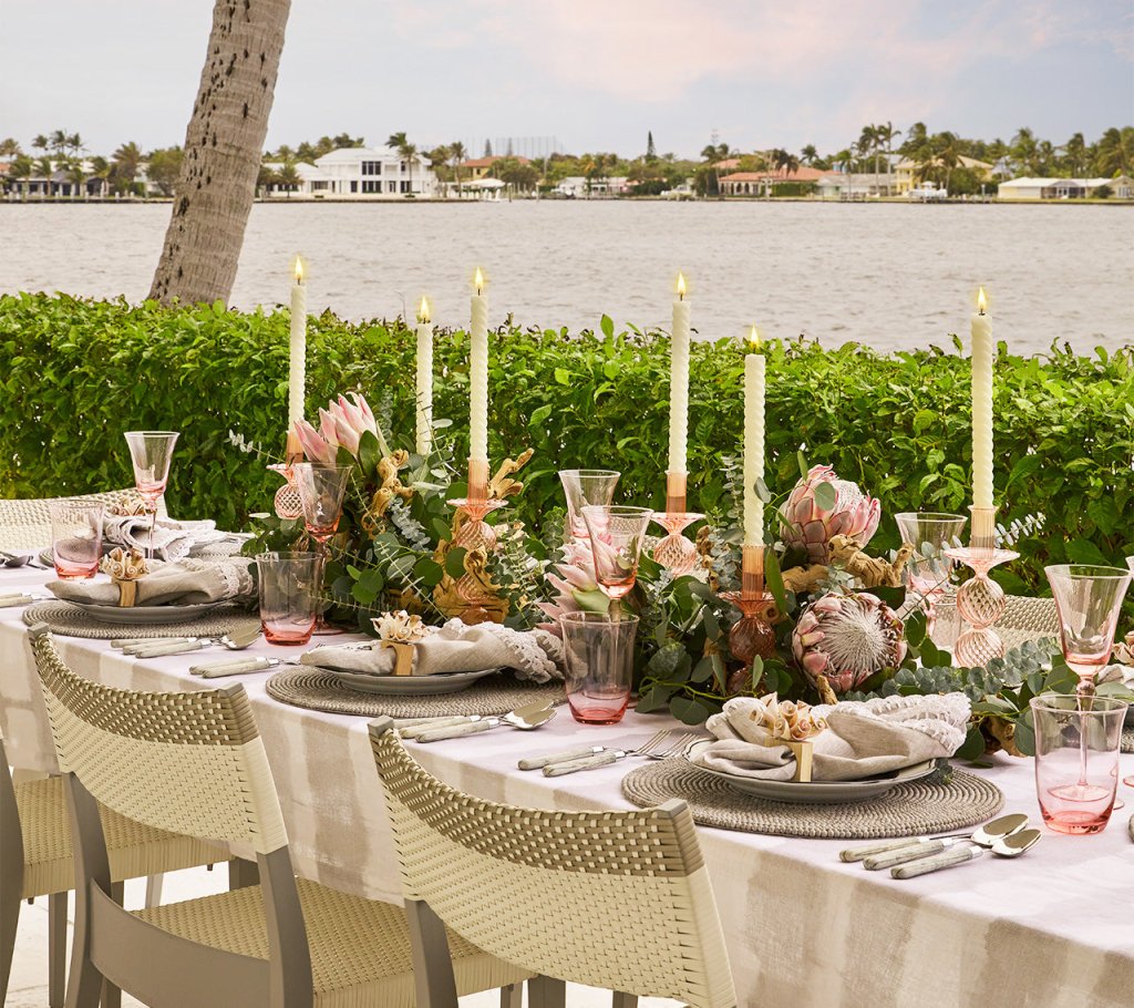 Ivory & Natural Seashell Burst Napkin Rings, Set of 4 - Elegant Table Setting for Beach Weddings & Coastal Dining Decor