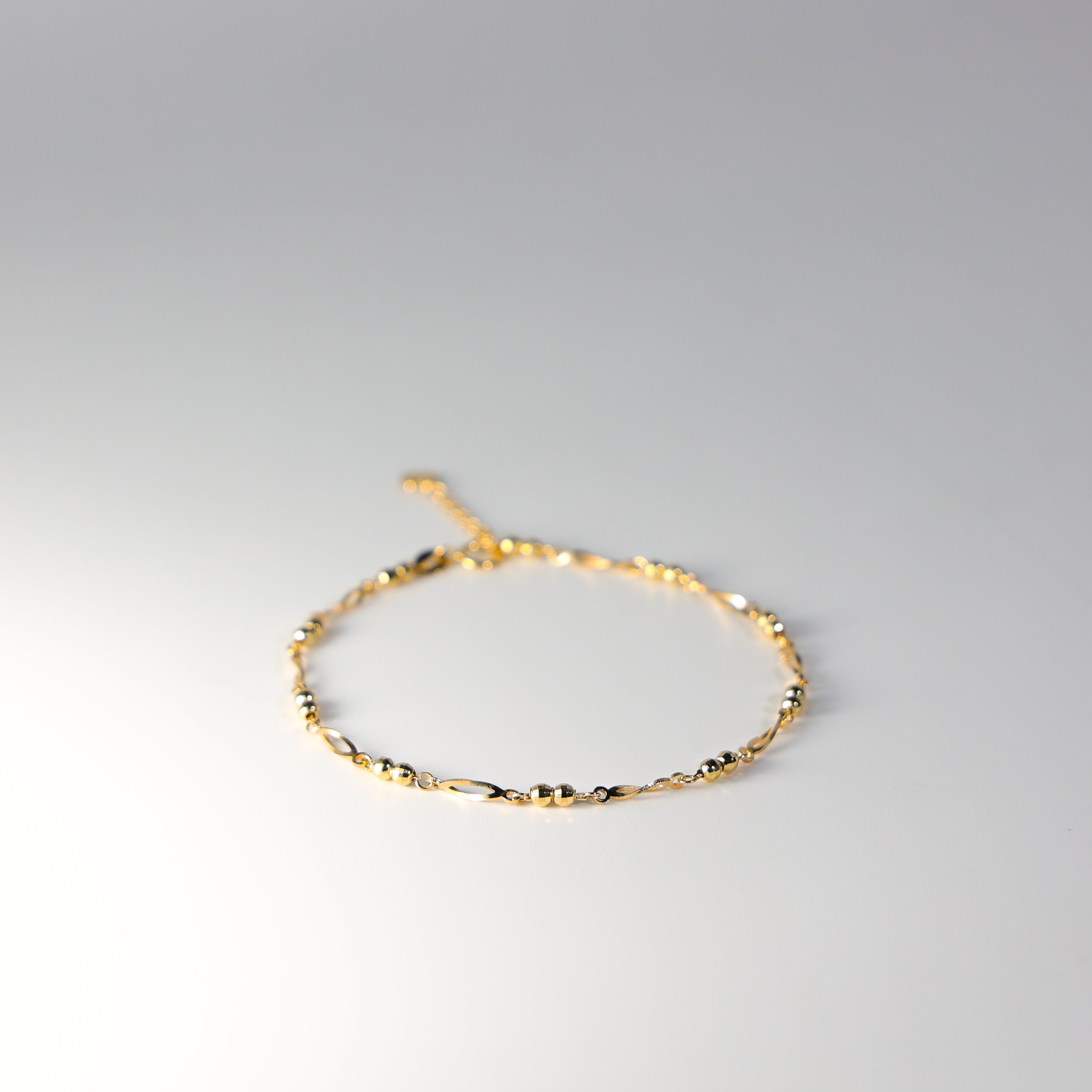 Elegant Gold Fancy Bracelet for Women - Model AB0194 | Perfect for Parties, Weddings & Special Occasions
