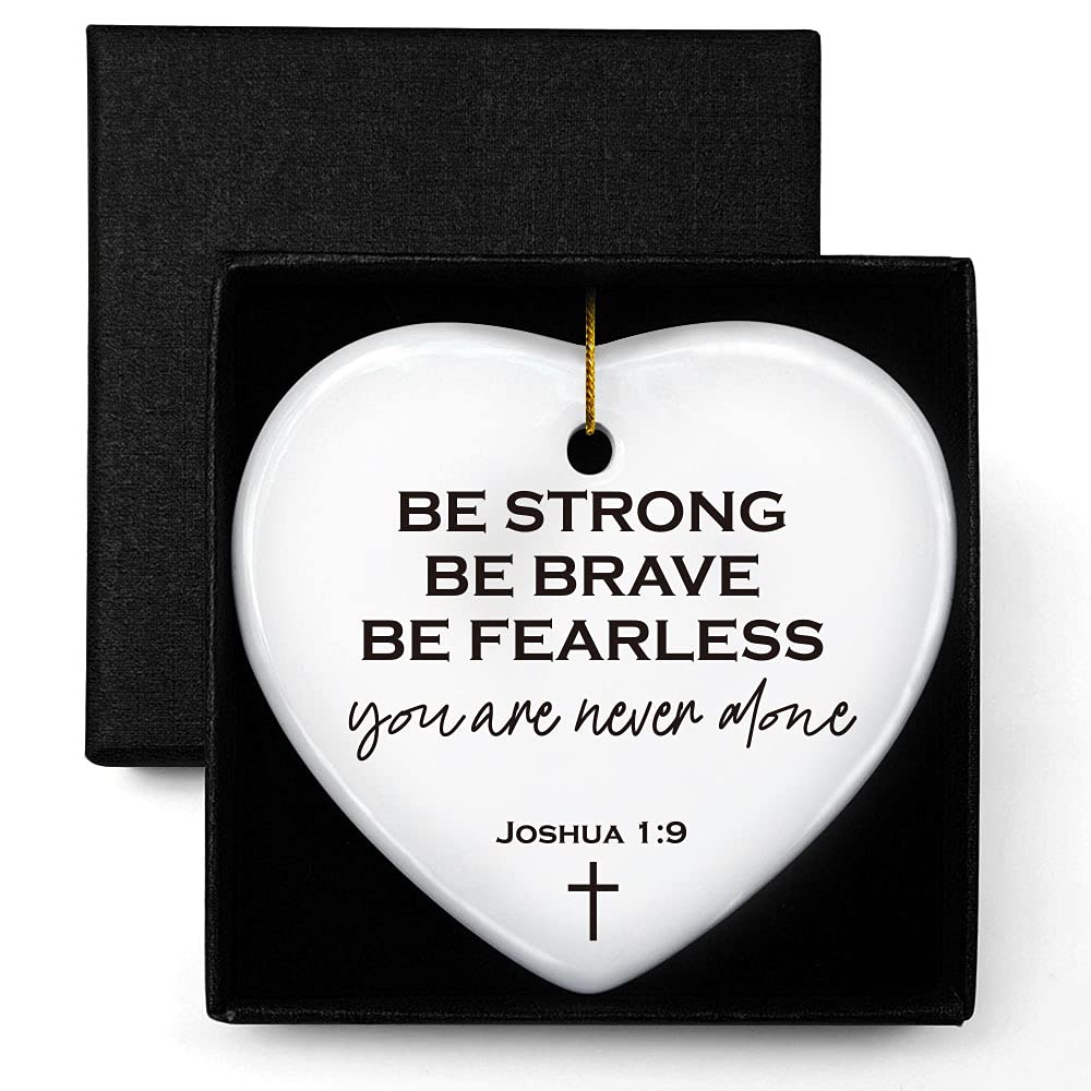 Christian Gifts for Women, Teens & Girls - 'Be Fearless You Are Never Alone' Inspirational Heart Plaque with Bible Verse - Religious Keepsake for Daughter, Friend, Sister, Mother - Perfect Baptism Gift for Baby Girl - Ideal for Home Decor, Bedroom Inspiration & Spiritual Encouragement