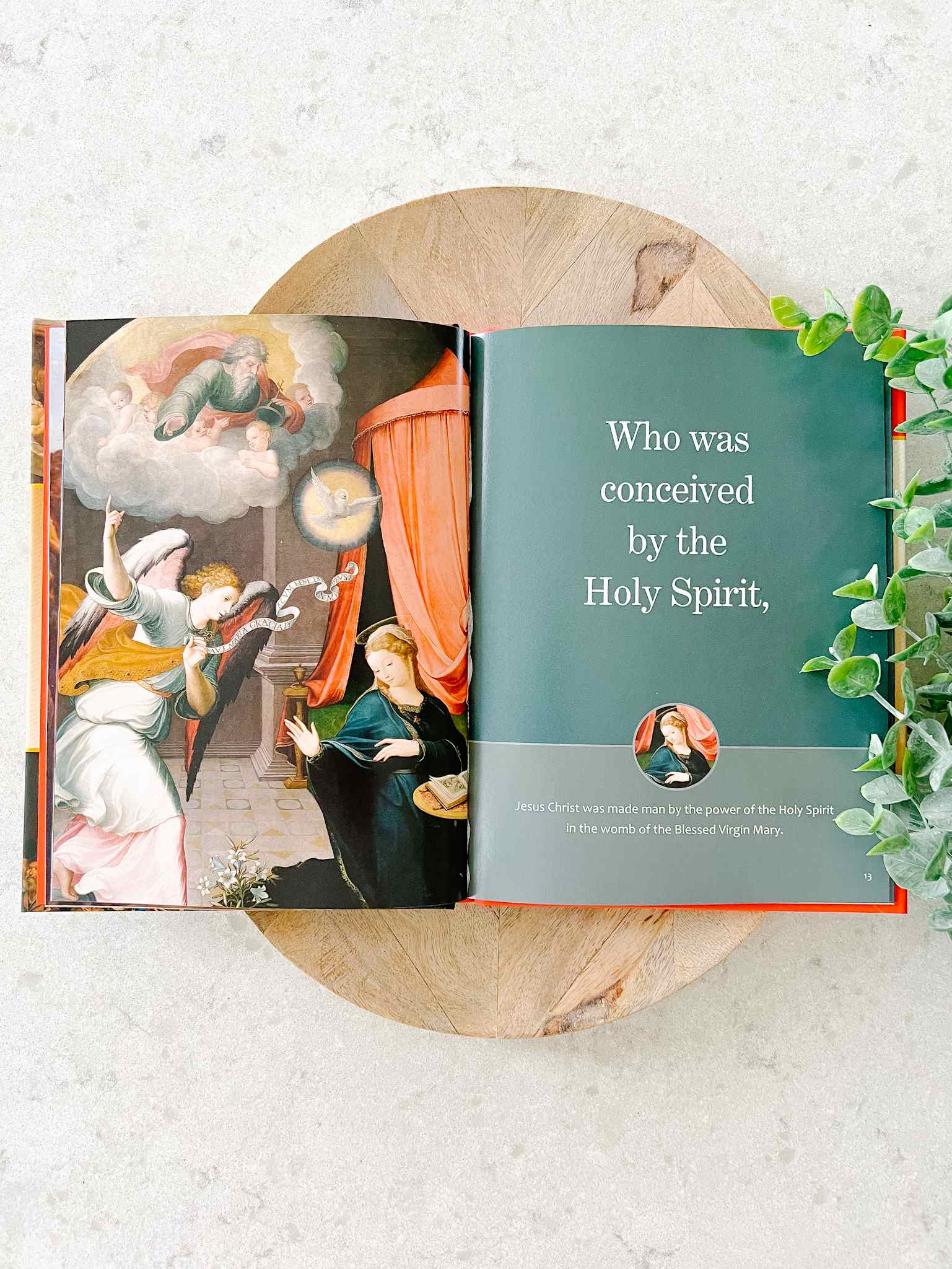 I Believe: The Apostles' Creed in Sacred Art Book - Christian Faith Devotional for Bible Study & Home Decor