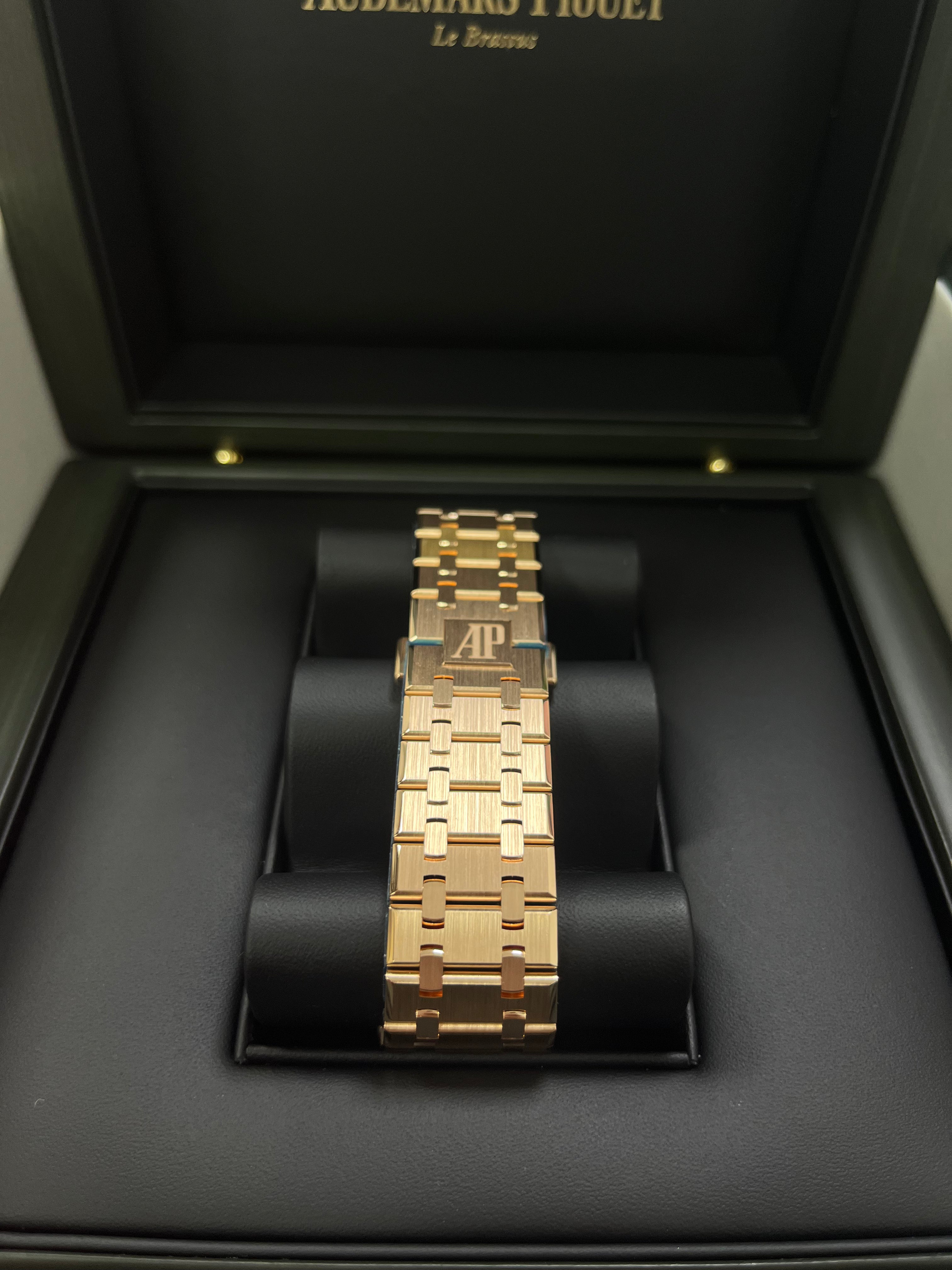 Audemars Piguet Royal Oak 41mm Rose Gold Watch 15510OR.OO.1320OR.04 - 2023 New Model with Black Dial | Luxury Timepiece for Business Meetings, Special Occasions & Collector's Display
