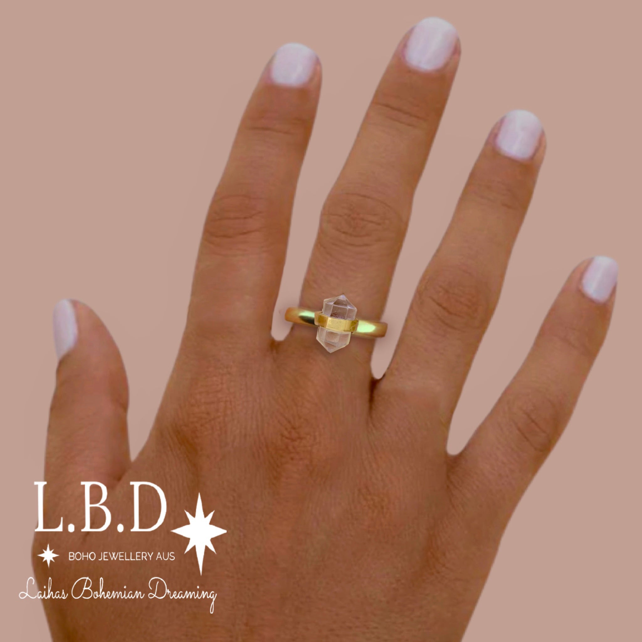 Laihas Gold Crystal Clear Quartz Ring for Women - Elegant Healing Stone Jewelry for Meditation, Yoga & Spiritual Gifts