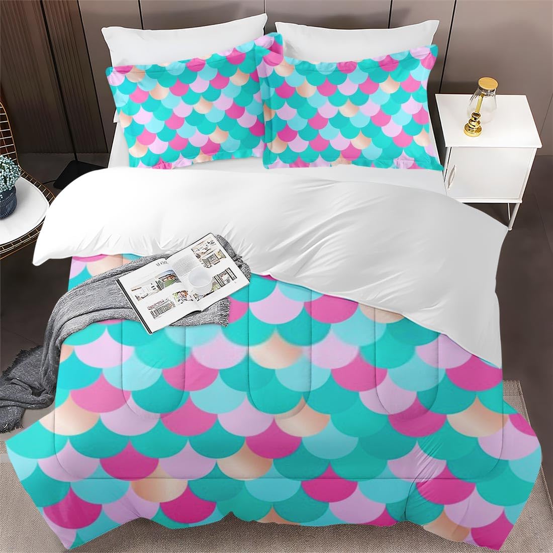 Mermaid Gold Red Green Comforter Set Queen Size - Soft Bedding Set for Kids & Adults, Includes 2 Pillowcases - Perfect for Bedroom Decor & Coastal Themed Rooms