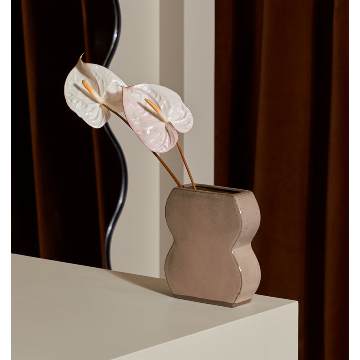 Small Modern Ceramic Vase - Minimalist Home Decor for Flowers, Centerpiece, Wedding & Living Room Decorations - Perfect for Dining Table, Office Desk & Gift Giving