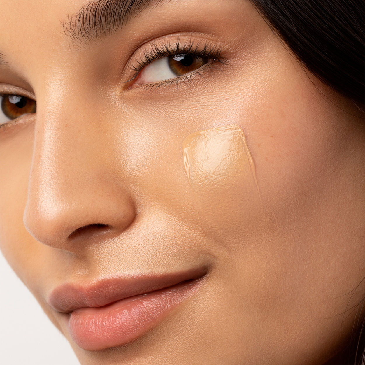 Just Skin Tinted Moisturizer with SPF 15 - Broad Spectrum Sunscreen & Hydrating Face Makeup | Perfect for Daily Wear, Outdoor Activities & Sun Protection