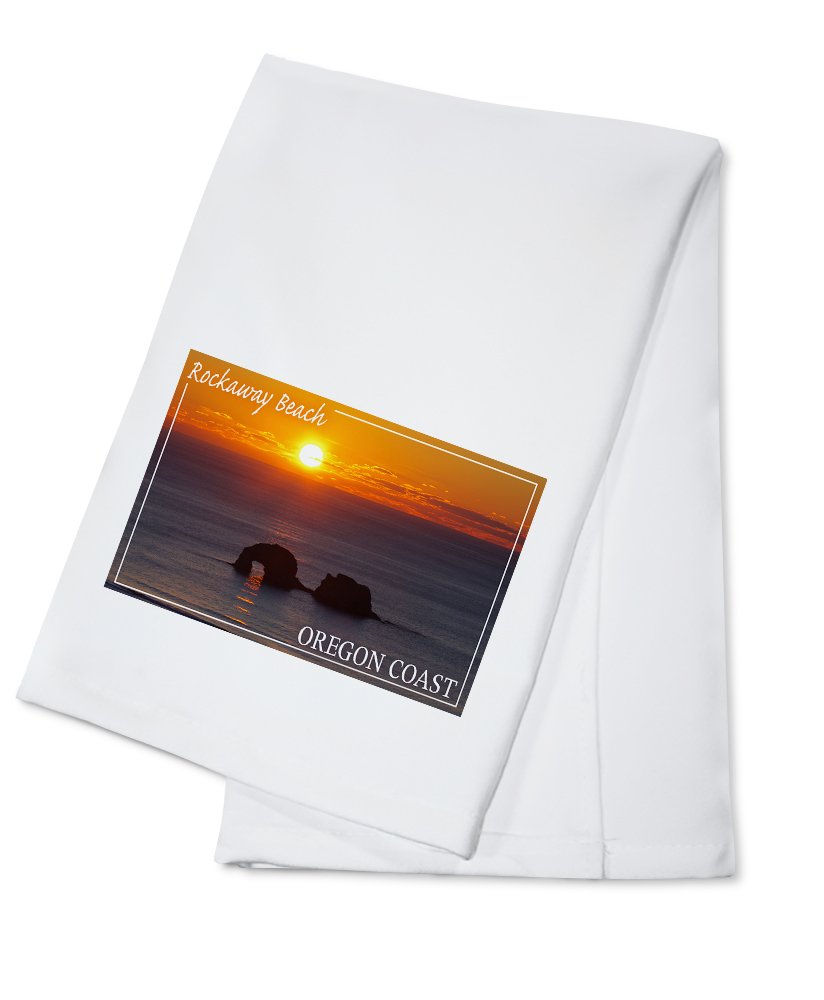 Rockaway Beach Oregon Sunset 100% Cotton Tea Towel - Decorative Hand Towel for Kitchen & Home - Perfect for Dish Drying, Gift Giving & Coastal Decor
