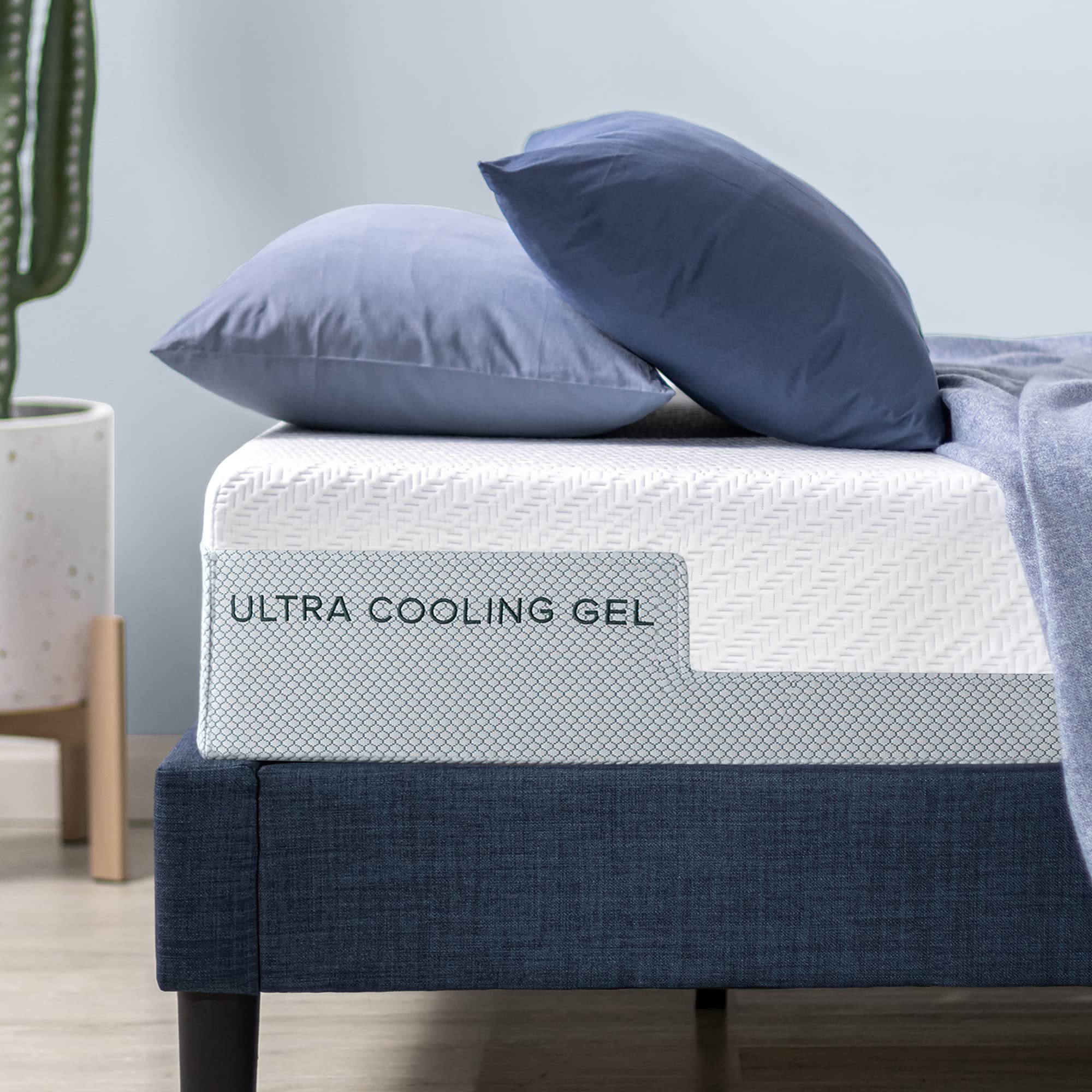 ZINUS 8 Inch Cooling Gel Memory Foam Mattress - Full Size, Pressure Relieving & CertiPUR-US Certified | Soft Knit Cool-to-Touch Cover | Mattress in a Box | Made in USA | Perfect for Hot Sleepers & Back Pain Relief