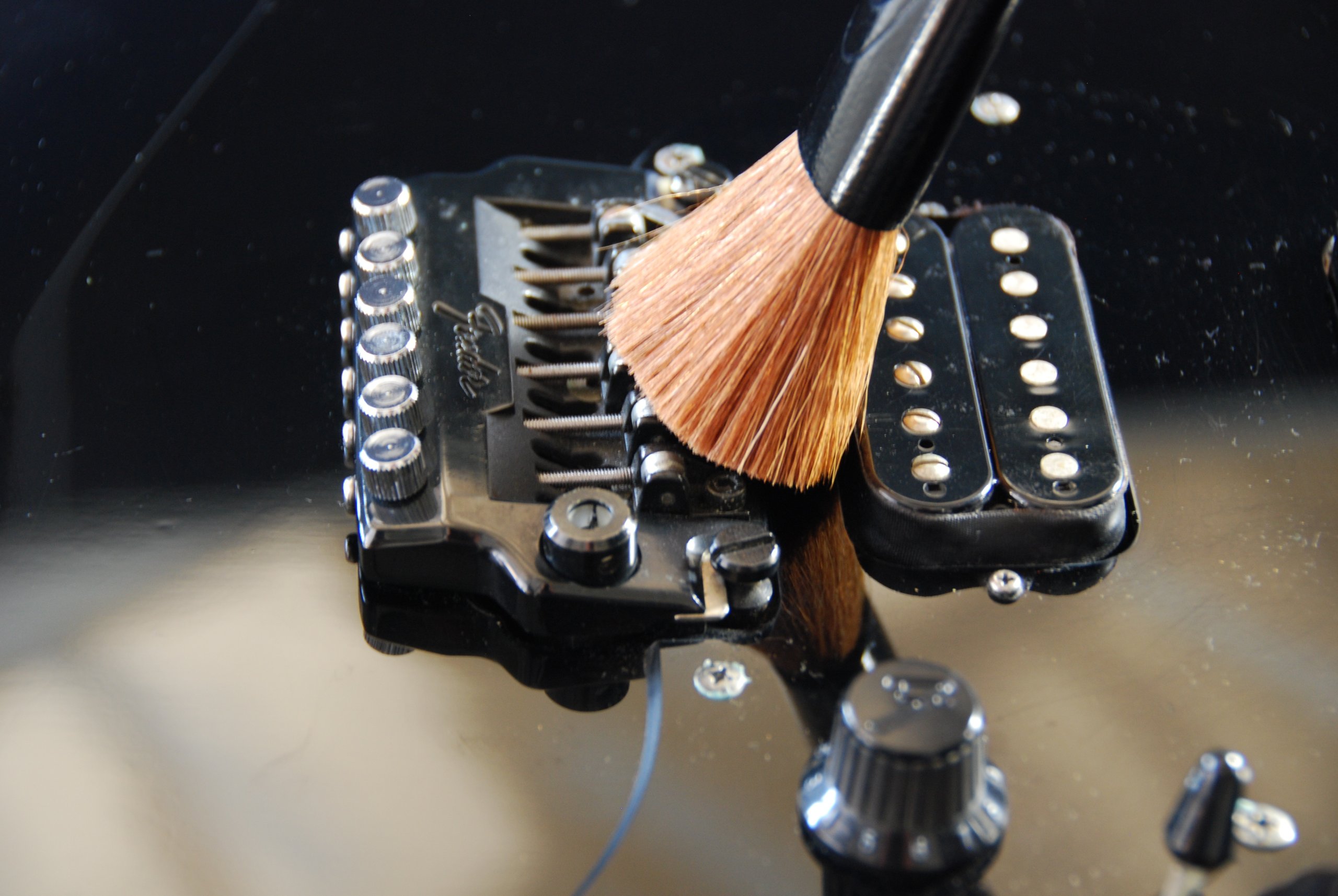 MusicNomad MN205 Nomad String, Body & Hardware Cleaning Tool for Guitars & Instruments – Perfect for Home, Studio & Stage Use
