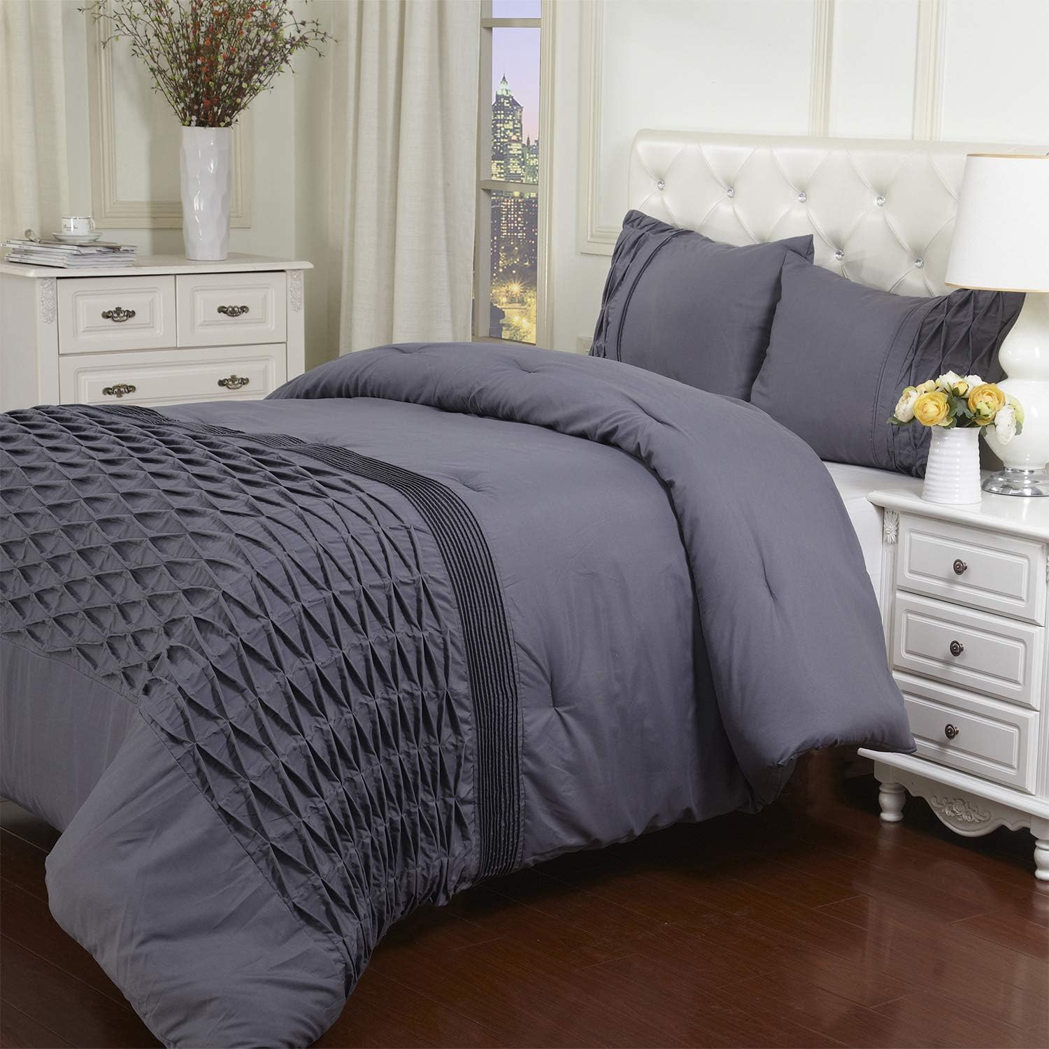 Arabella Pintuck Diamond Solid Comforter Set - Queen Size Luxury Bedding, 100% Cotton Comforter with Diamond Stitching - Perfect for Master Bedroom, Guest Room & Hotel Decor