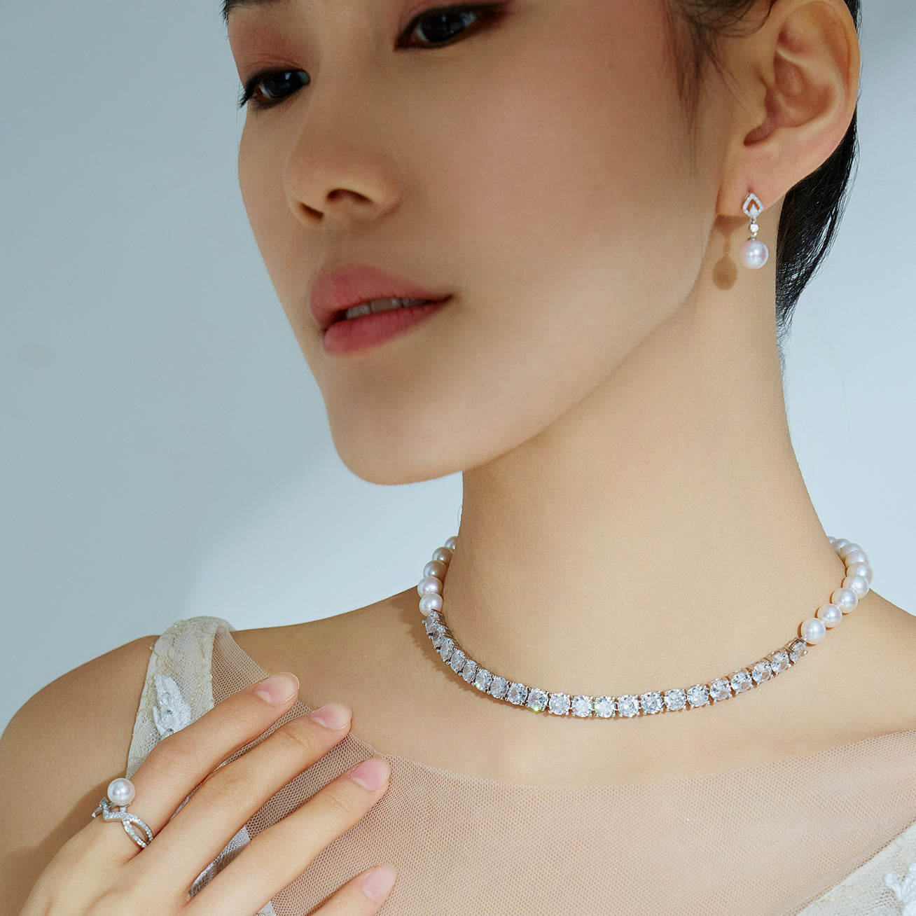 18K Gold Diamond Hanadama Akoya Pearl Stud Earrings KE00088 | Luxury Pearl Jewelry for Women | Perfect for Weddings, Anniversaries & Special Occasions