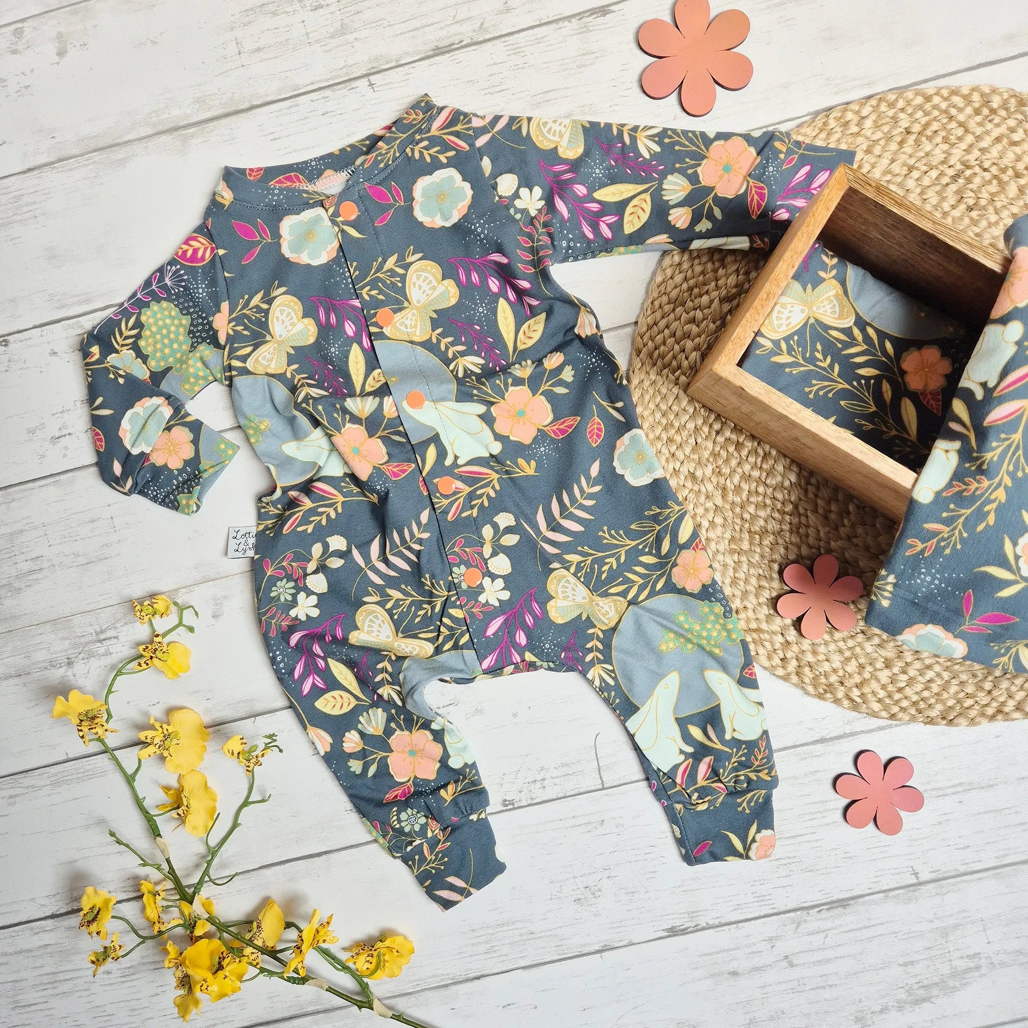 Autumn Glow Baby Bodysuit - Soft Cotton Onesie for Newborns & Infants - Perfect for Fall Photoshoots, Family Outings & Cozy Home Days