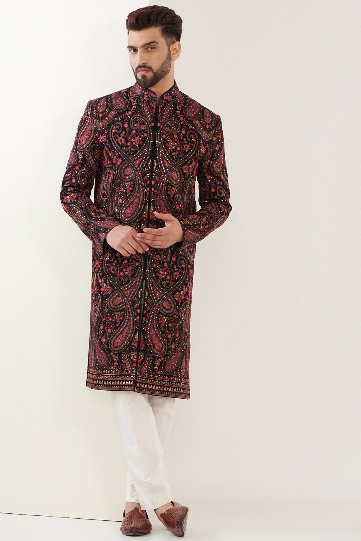 Exquisite Kashmiri Embroidered Sherwani for Men - Traditional Indian Wedding Attire & Festive Occasions