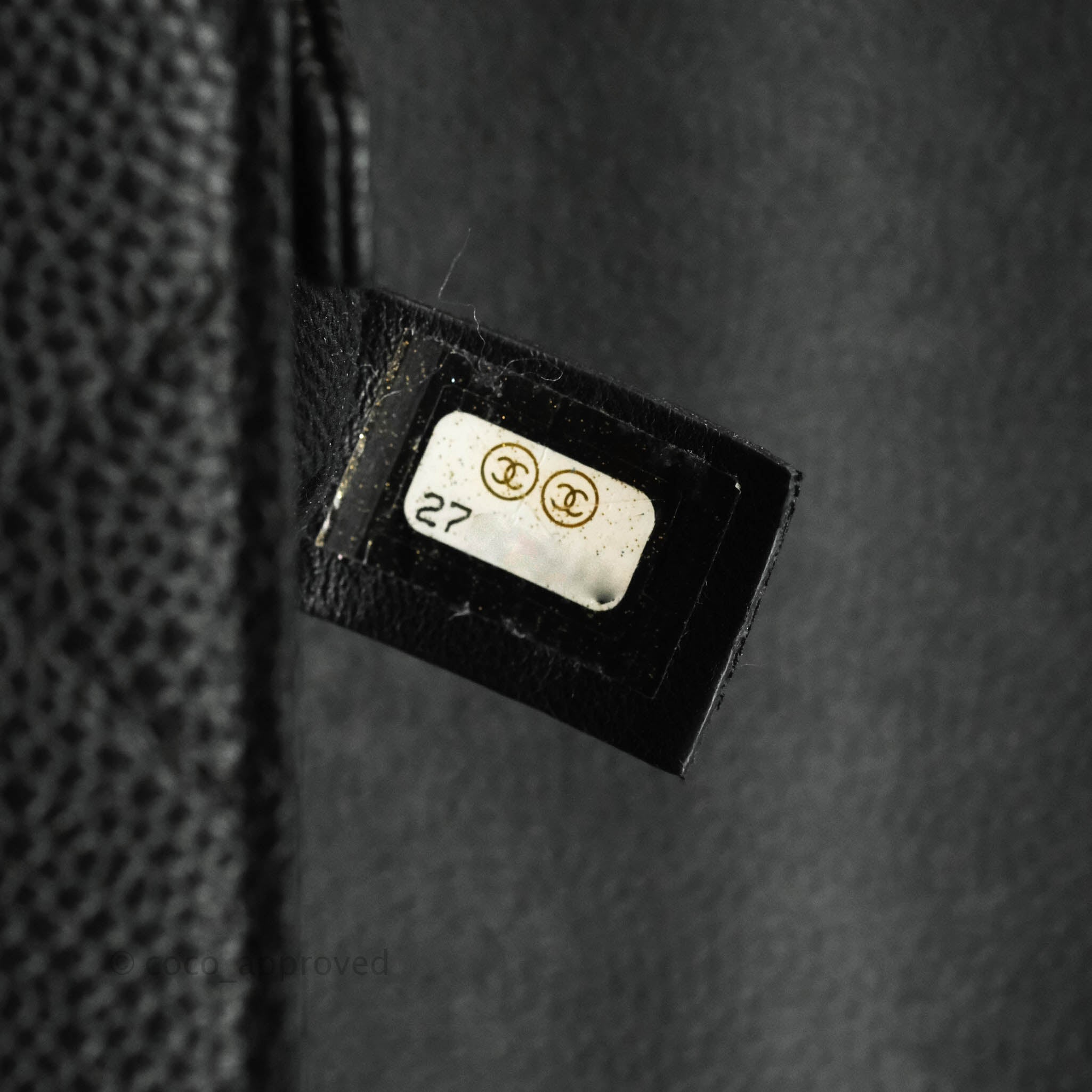 Chanel Chic Affinity Small Grained Calfskin Crossbody Bag in Black with Aged Gold Hardware - Perfect for Evening Events & Luxury Fashion Accessories