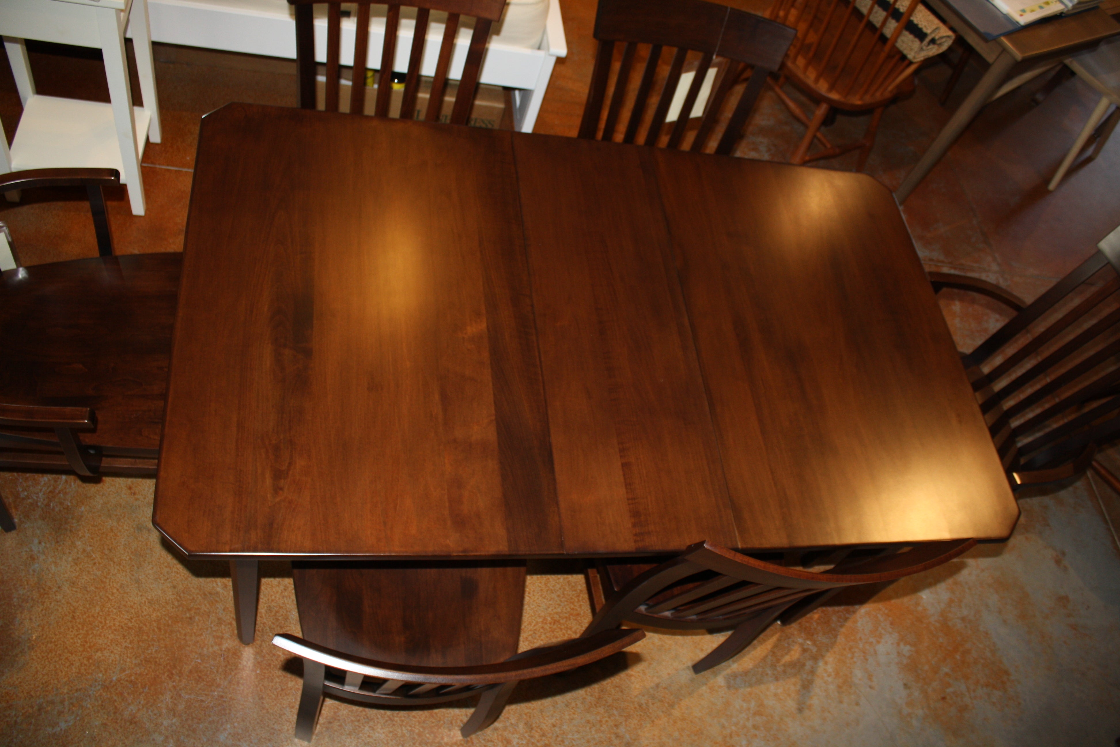 Millcreek Compact Extension Dining Table - Expandable Space-Saving Table for Small Kitchens & Dining Rooms | Perfect for Apartments, Breakfast Nooks & Entertaining Guests