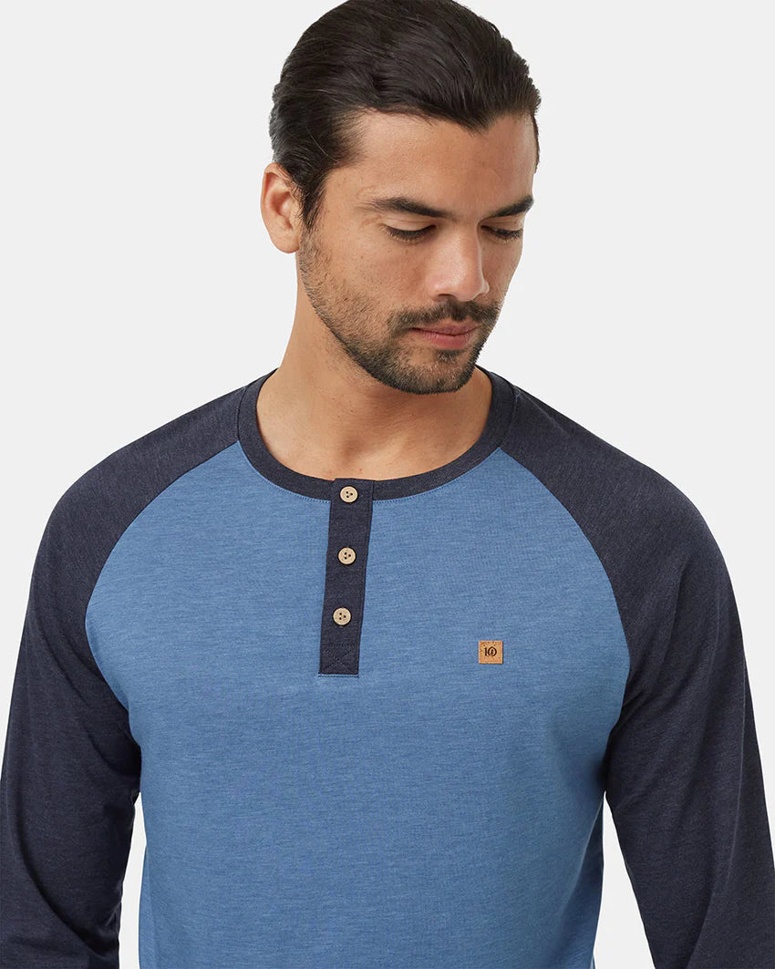 Classic Men's Henley Long Sleeve Shirt - Comfortable Cotton Casual Wear for Everyday & Outdoor Activities