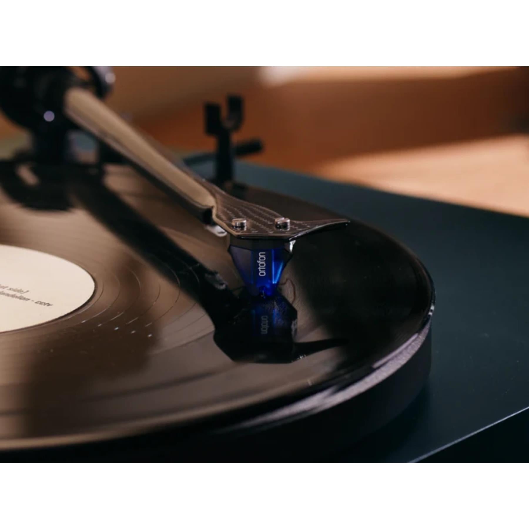 Ortofon 2M Blue Verso Moving Magnet Phono Cartridge - High Performance Vinyl Record Player Stylus for Bottom Mount Headshells - Perfect for Audiophiles & Turntable Enthusiasts