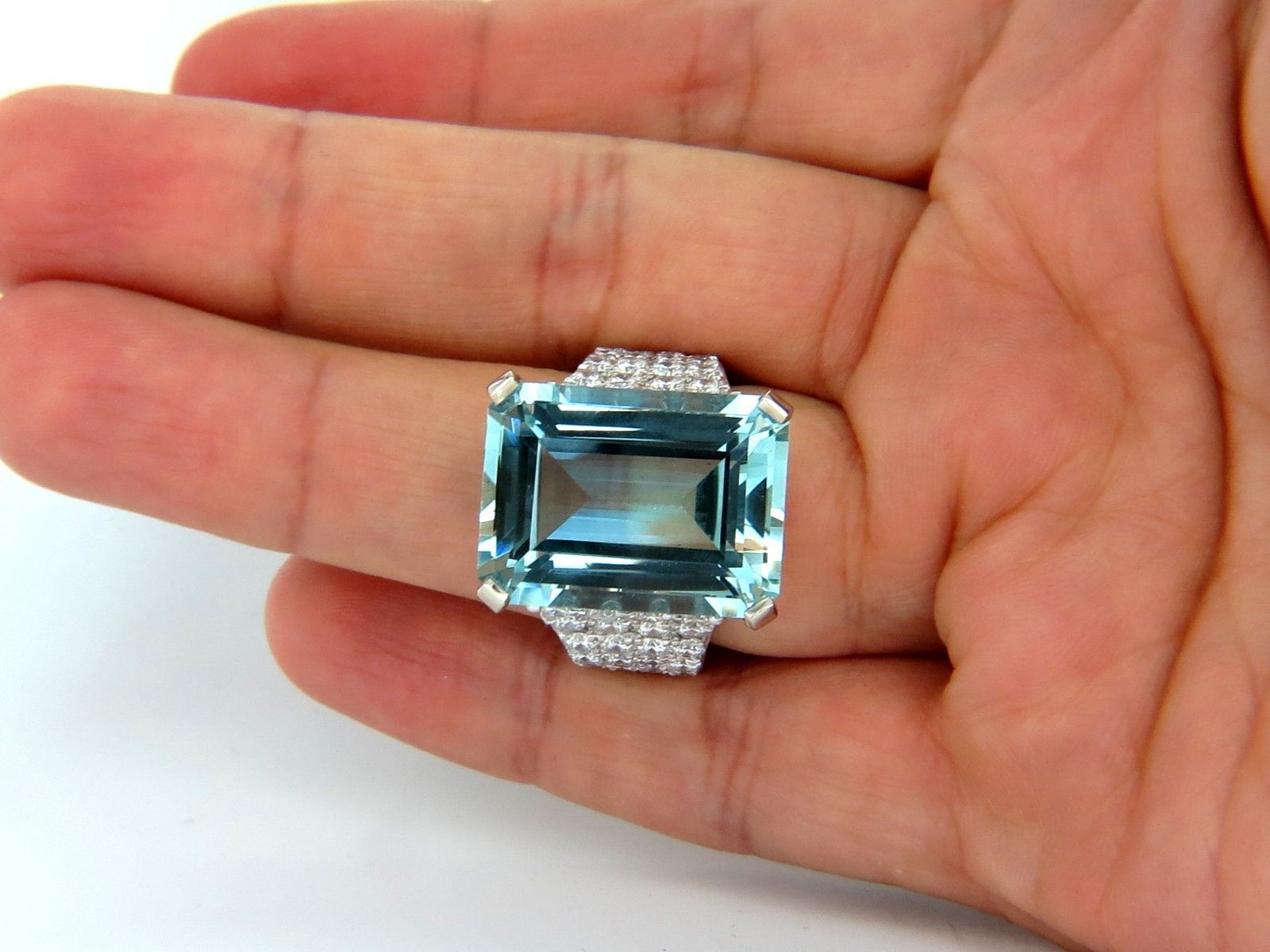 GIA Certified 28.26 Carat Natural Aquamarine Diamond Ring in 14K Gold - Elegant Engagement, Wedding & Anniversary Jewelry Gift for Women