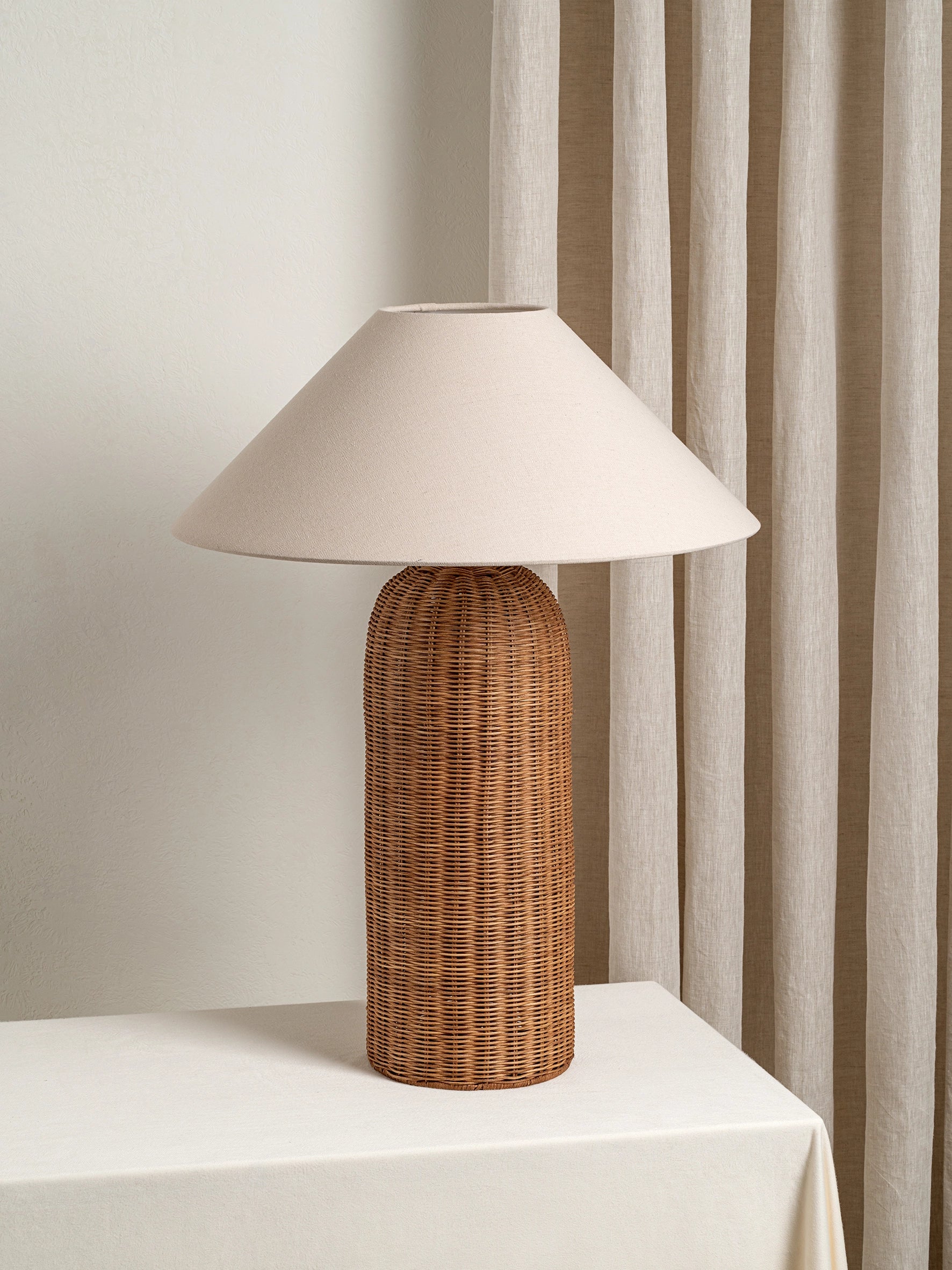 Ensia Extra Large Rattan Table Lamp - Natural Woven Rattan Shade for Living Room, Bedroom, or Office Decor - Perfect for Cozy Ambiance and Stylish Home Lighting