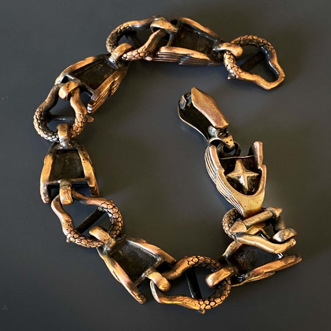 Stylish Bronze Men's Bracelet with Bold Chain Wings Design - Perfect for Casual Wear, Gifts & Fashion Accessories