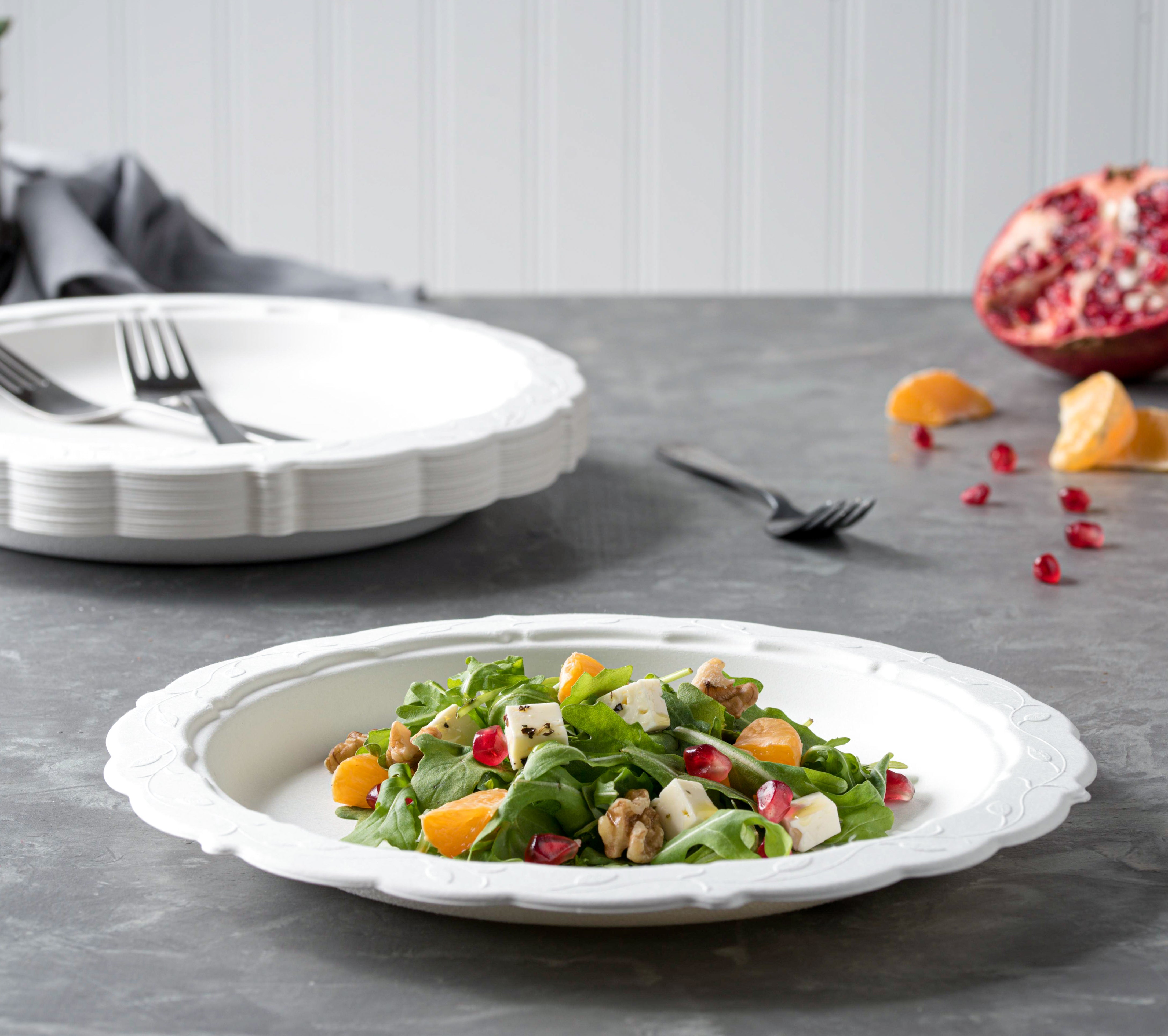 Eco-Friendly 100% Compostable Disposable Plates - 18 Pack Round Natural Bagasse/Sugarcane Plates for Parties, Picnics & Events | Biodegradable & Sustainable Dinnerware