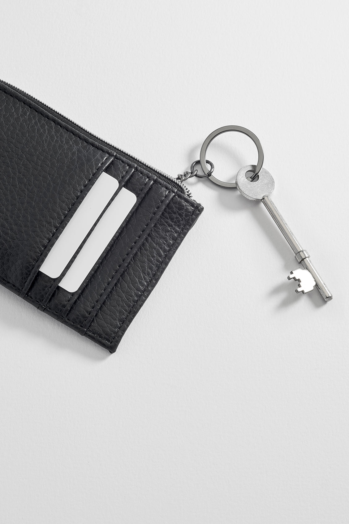Men's Slim RFID Blocking Zipper Wallet - Secure & Stylish Card Holder for Everyday Use, Travel & Business