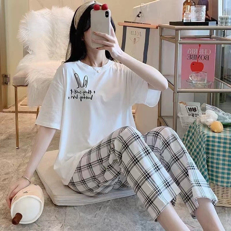 Stylish Cartoon Print Women's Pajama Set - Soft & Comfortable Sleepwear for Women - Perfect for Lounge Wear, Sleepovers and Relaxing at Home