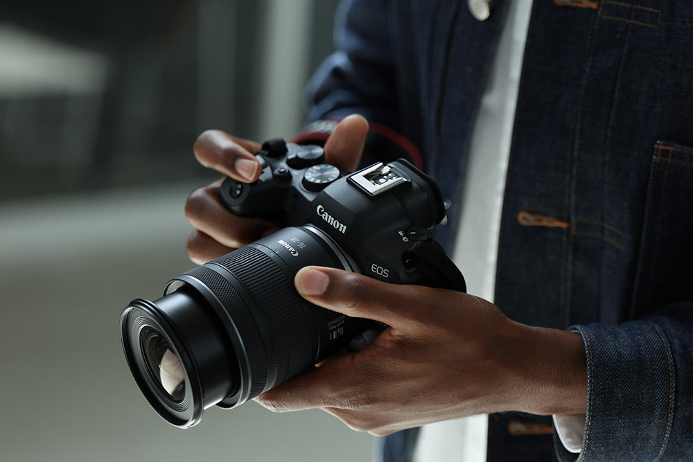 Canon RF 16-28mm F2.8 IS STM Wide-Angle Zoom Lens for Mirrorless Cameras - Perfect for Landscape, Architecture & Travel Photography