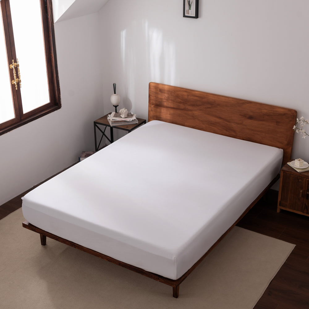 Casey Cotton Fitted Sheet 400 Thread Count White | Single Bed 40cm Deep Pocket | Soft Breathable Bedding for Guest Room, Dorm, or Apartment