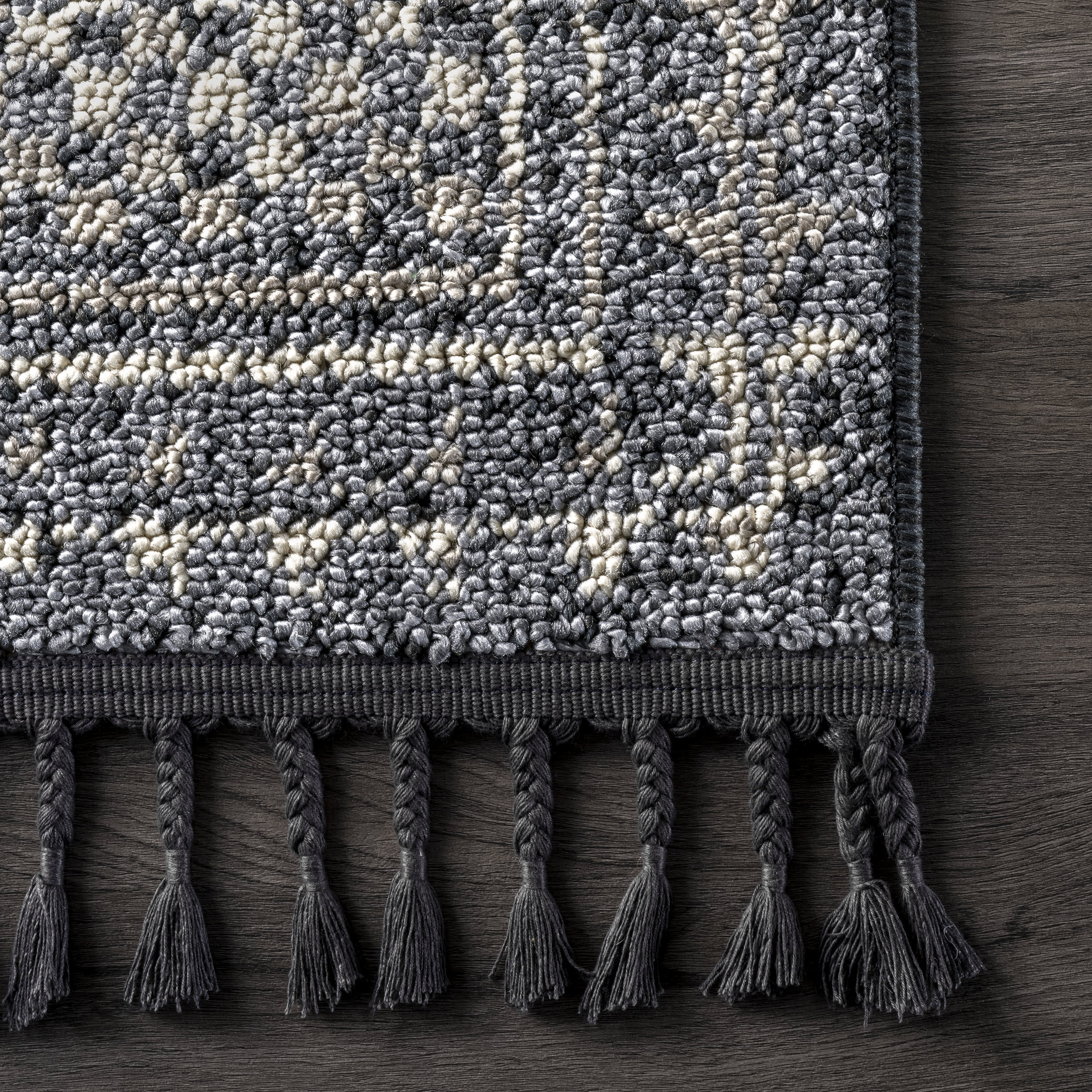 Checkered Diamonds Tassel Rug - Soft Non-Slip Area Rug for Living Room, Bedroom, Nursery - Grey Bohemian Style Home Decor