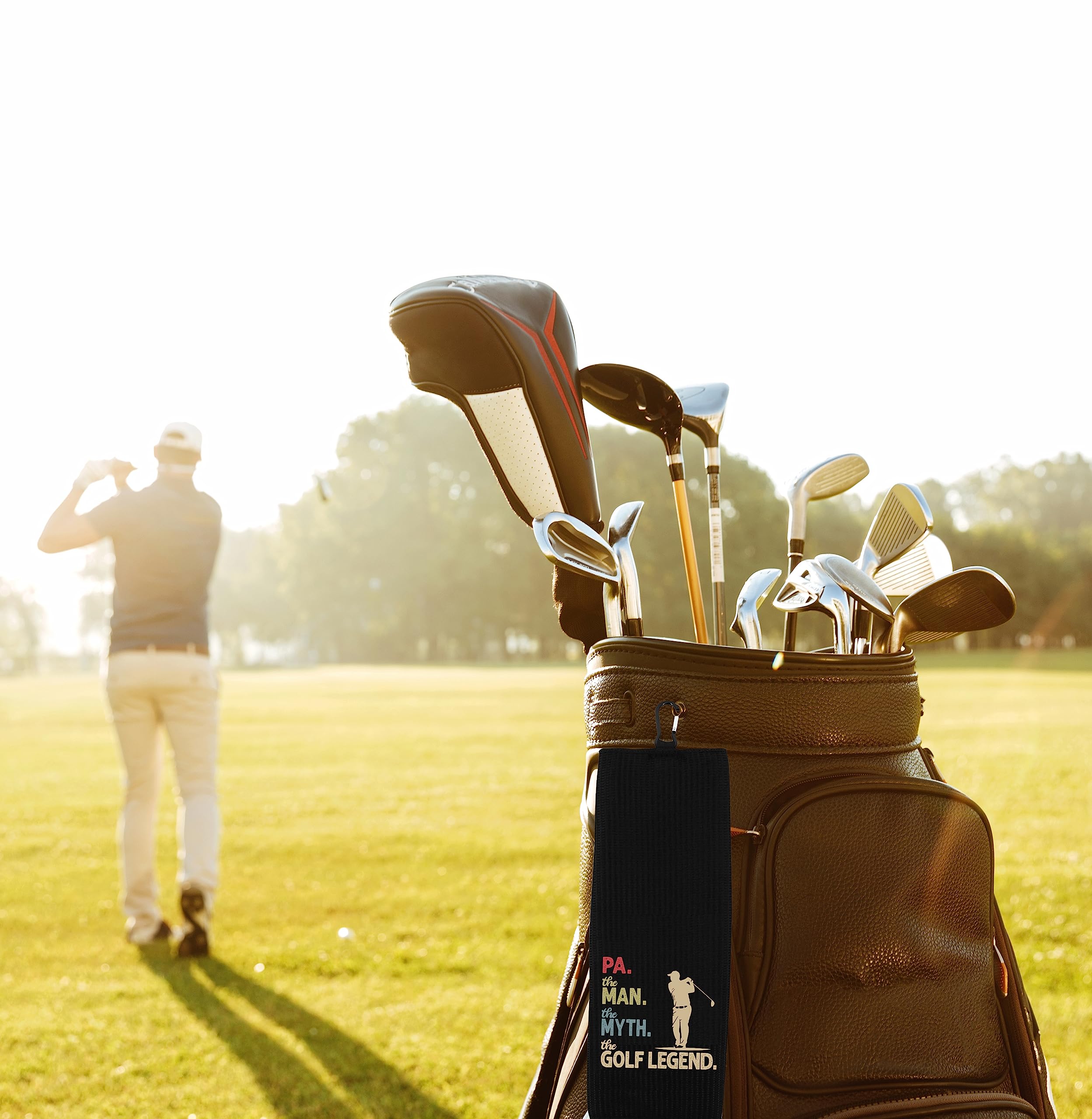 100% Microfiber Waffle Weave Golf Towel - Tri-Fold Design for Men | Perfect Gift for Golfers, Dad & Grandpa | Ideal for Golf Courses, Driving Range & Sports Events