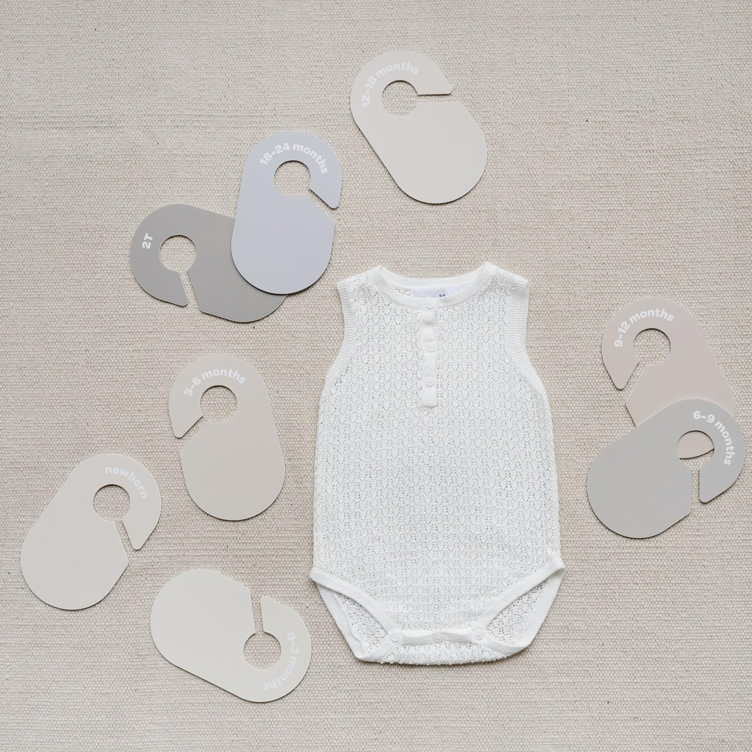 3 Sprouts Baby Closet Dividers Set of 8 - Double-Sided Size Labels Nursery Organizer for Newborn to 2T Baby Clothes - Gray & Beige - Perfect for Nursery Organization & Toddler Wardrobe Sorting