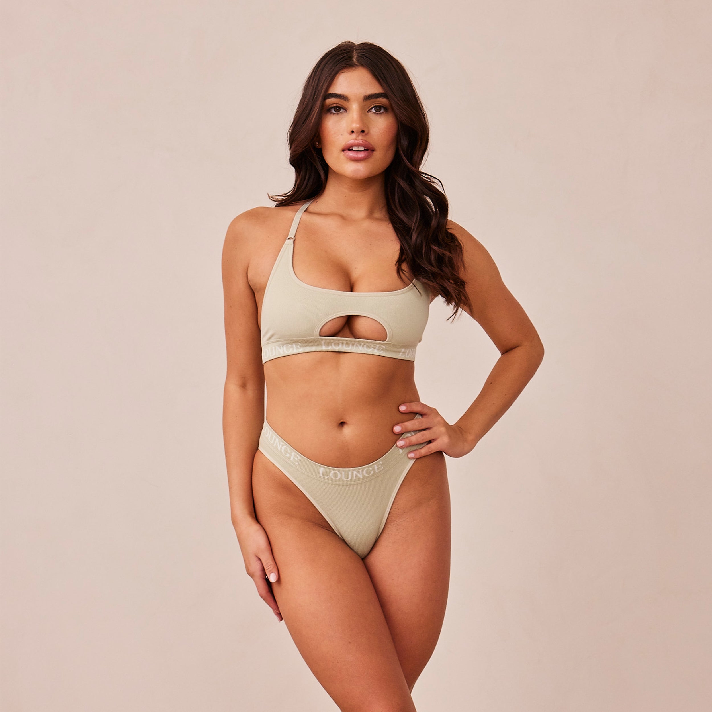 Seamless Comfort Bra - Olive Green Wireless Support for Yoga, Workout & Everyday Wear