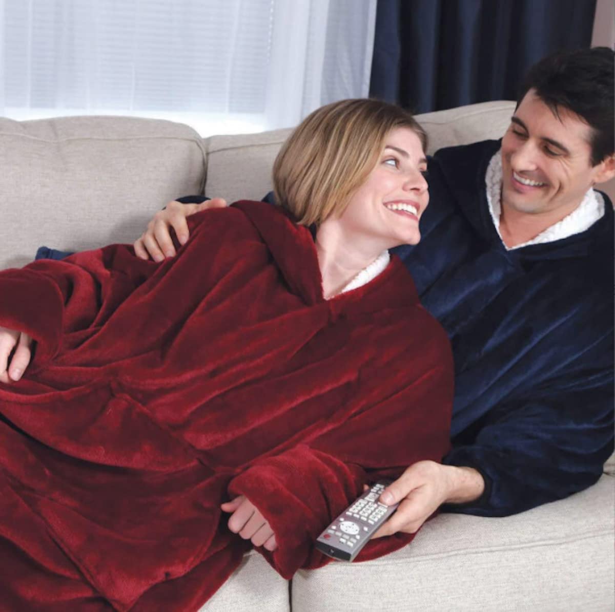Heated Wearable Blanket Hoodie for Women & Men - Oversized Sherpa Fleece with Sleeves & Giant Pocket | Warm Cozy Flannel Wearable Blanket for Lounging, Camping & Winter Comfort