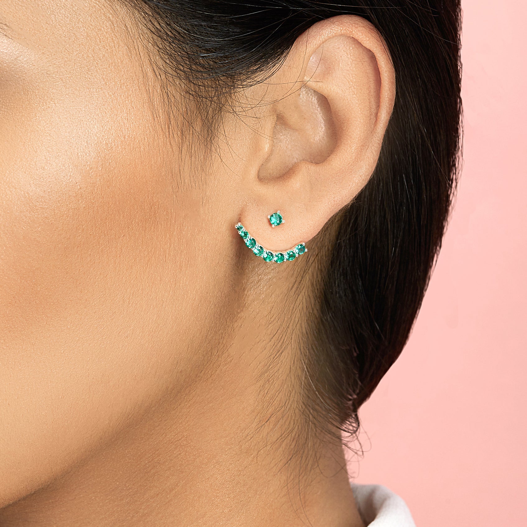 Emerald Green Crescent Moon Pendant Necklace - Elegant Celestial Jewelry for Women, Perfect for Everyday Wear, Gift Giving & Special Occasions