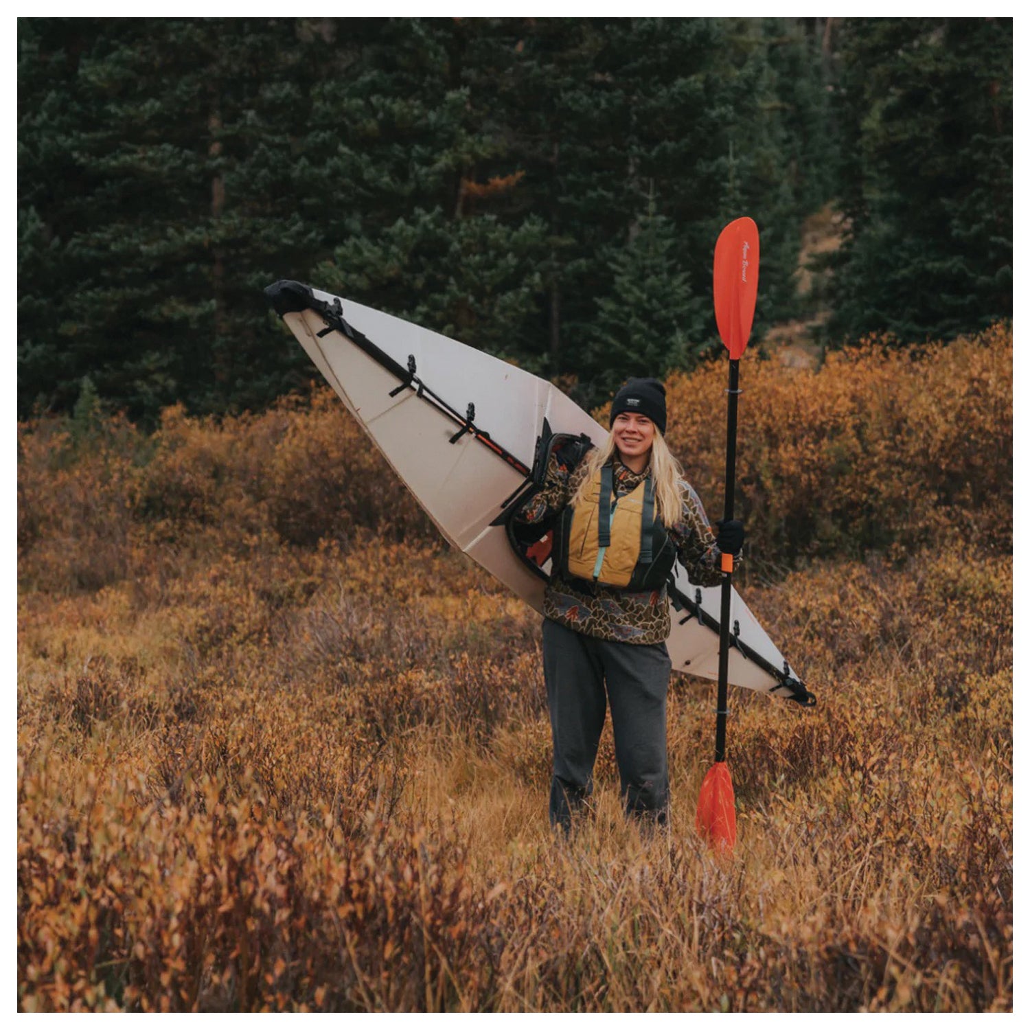 Aqua Bound Stingray Hybrid Posi Lock 220 - Premium Kayak Paddle for Touring & Recreational Kayaking | Lightweight Carbon Shaft & Durable Blade | Perfect for Lakes, Rivers & Coastal Waters