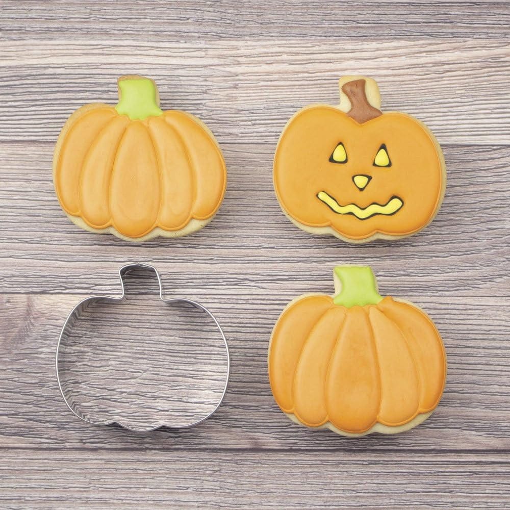 Ann Clark 4-Piece Pumpkin Cookie Cutter Set - Stainless Steel Halloween Baking Tools for Pumpkin-Shaped Cookies, Pies & Fall Desserts - Perfect for Thanksgiving, Halloween & Autumn Baking Parties